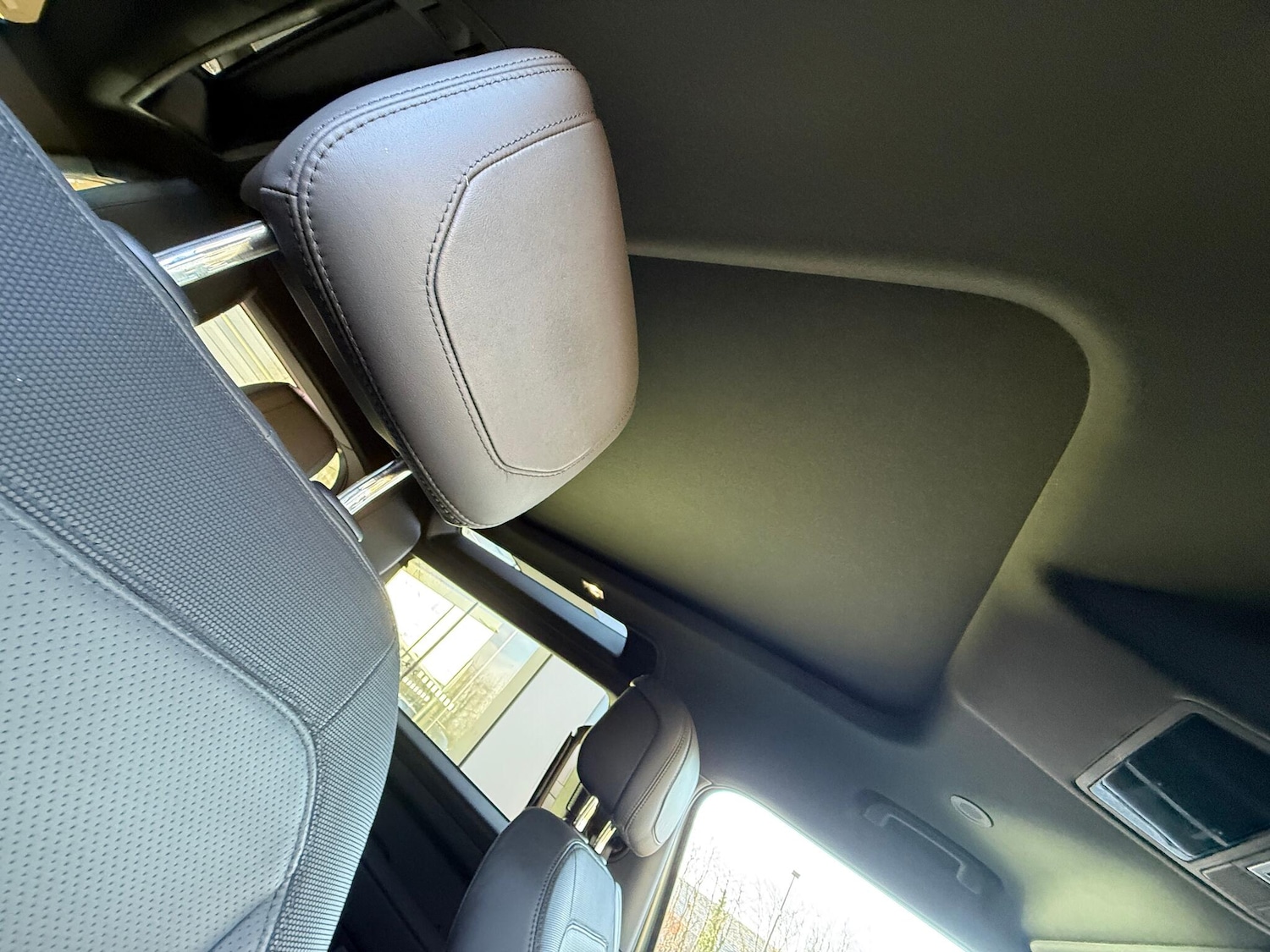 Used Land Rover Defender 2024 for sale - 77203254: Photo 34