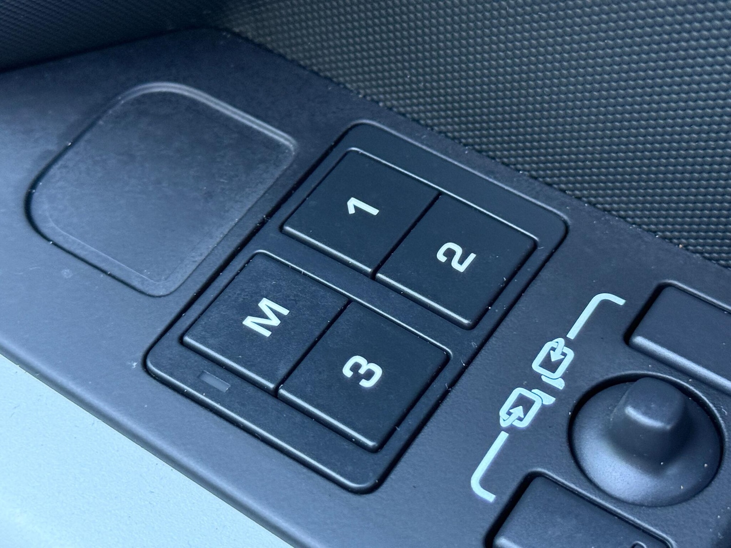 Used Land Rover Defender 2024 for sale - 77203254: Photo 45