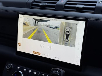 Used Land Rover Defender 2024 for sale - 77203254: Photo