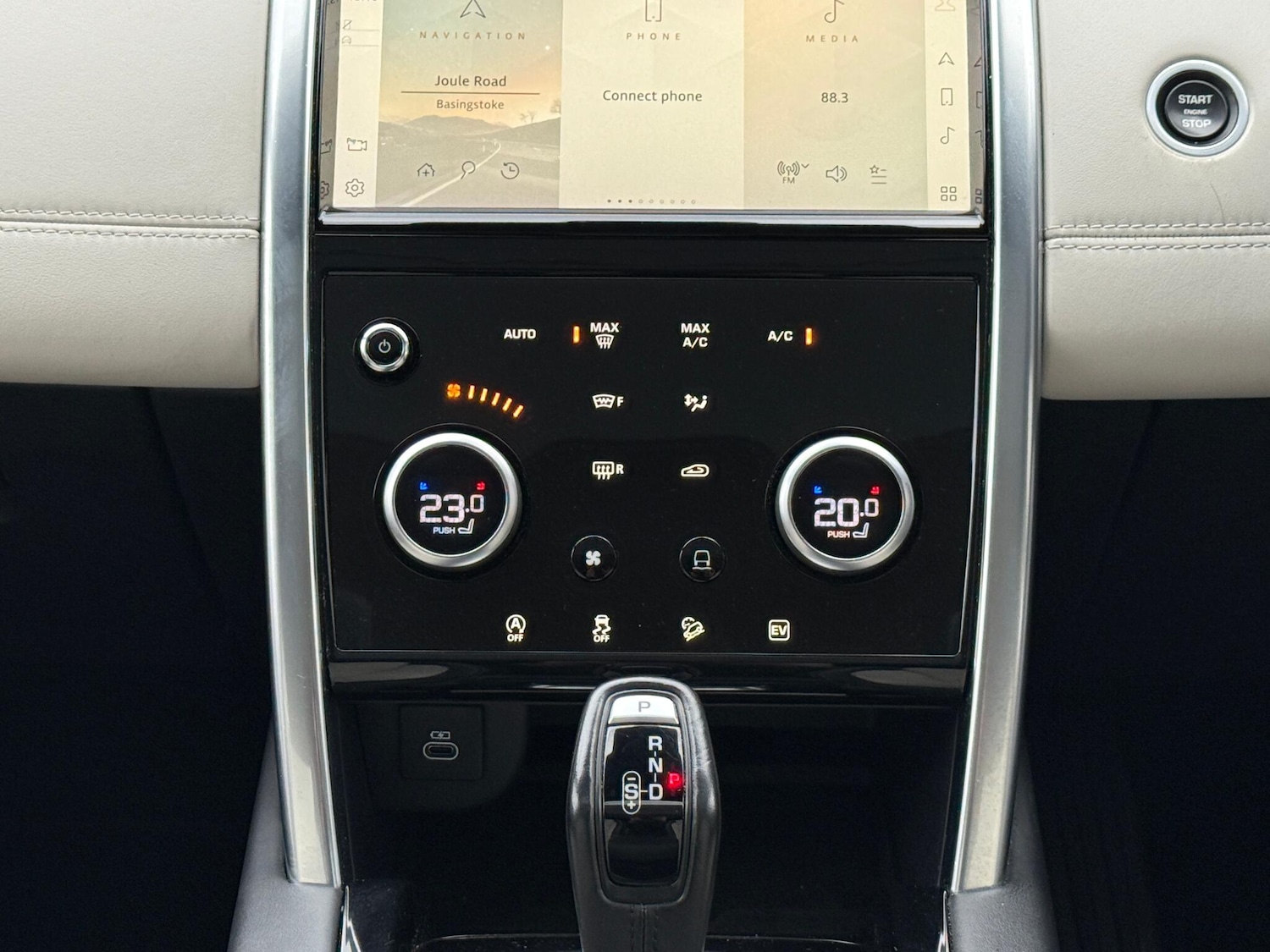 Used Land Rover Discovery Sport 2022 for sale - 77411790: Photo 16