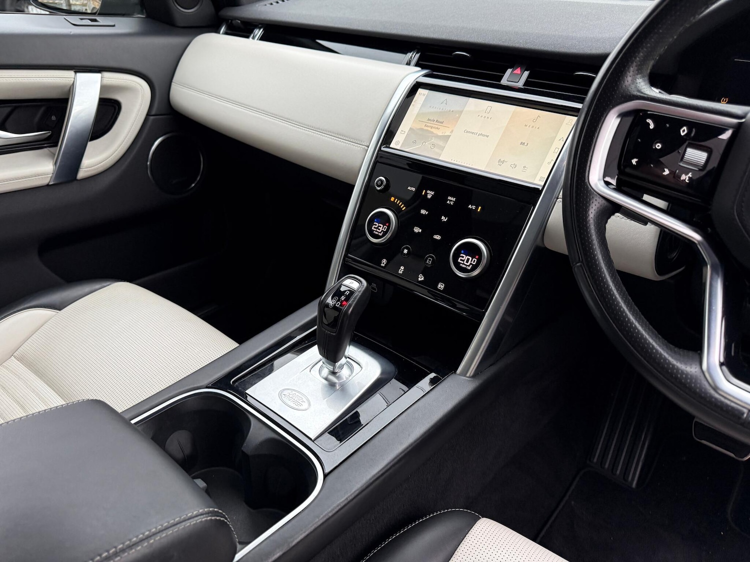 Used Land Rover Discovery Sport 2022 for sale - 77411790: Photo 19