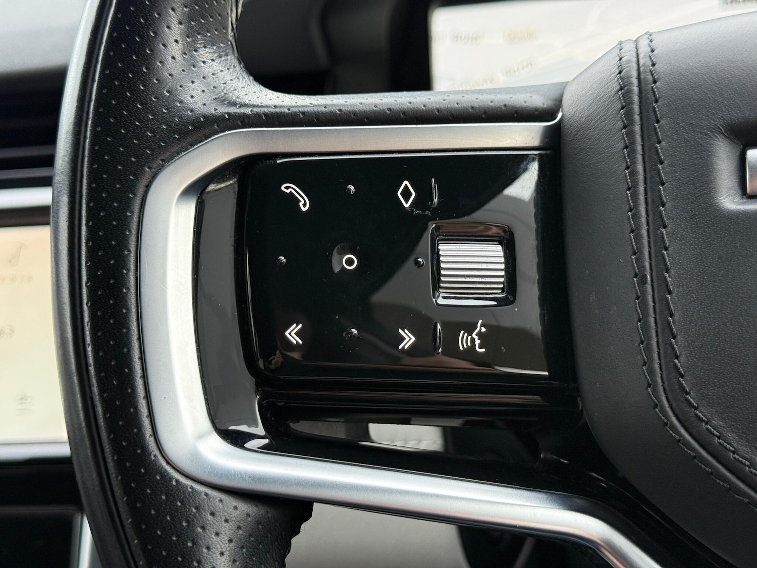 Used Land Rover Discovery Sport 2022 for sale - 77411790: Photo 25