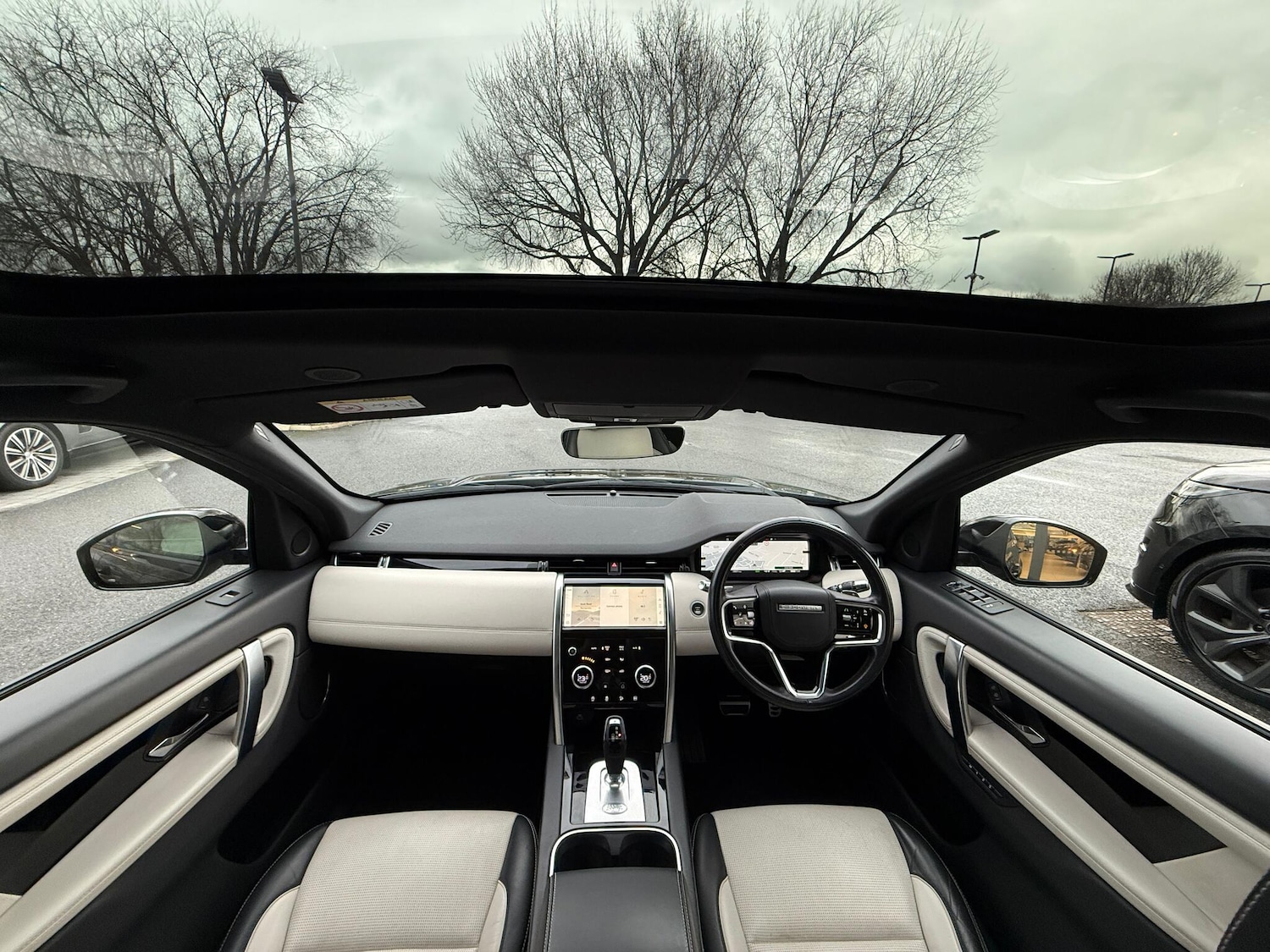 Used Land Rover Discovery Sport 2022 for sale - 77411790: Photo 3