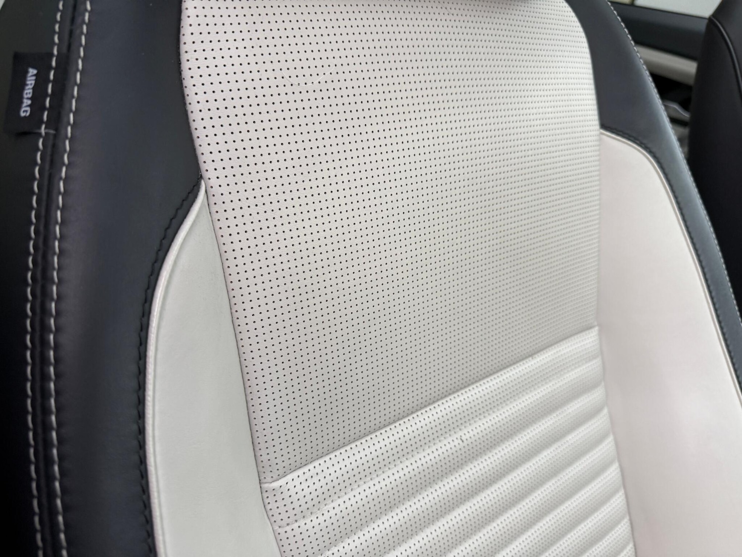 Used Land Rover Discovery Sport 2022 for sale - 77411790: Photo 32