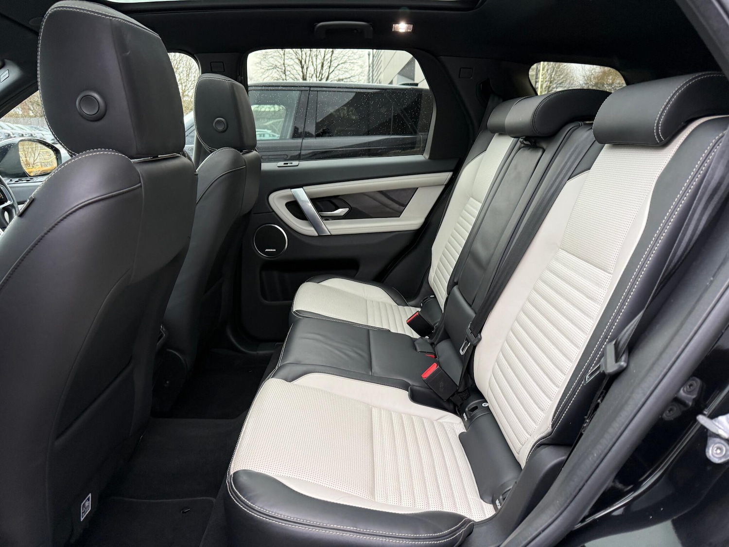 Used Land Rover Discovery Sport 2022 for sale - 77411790: Photo 47