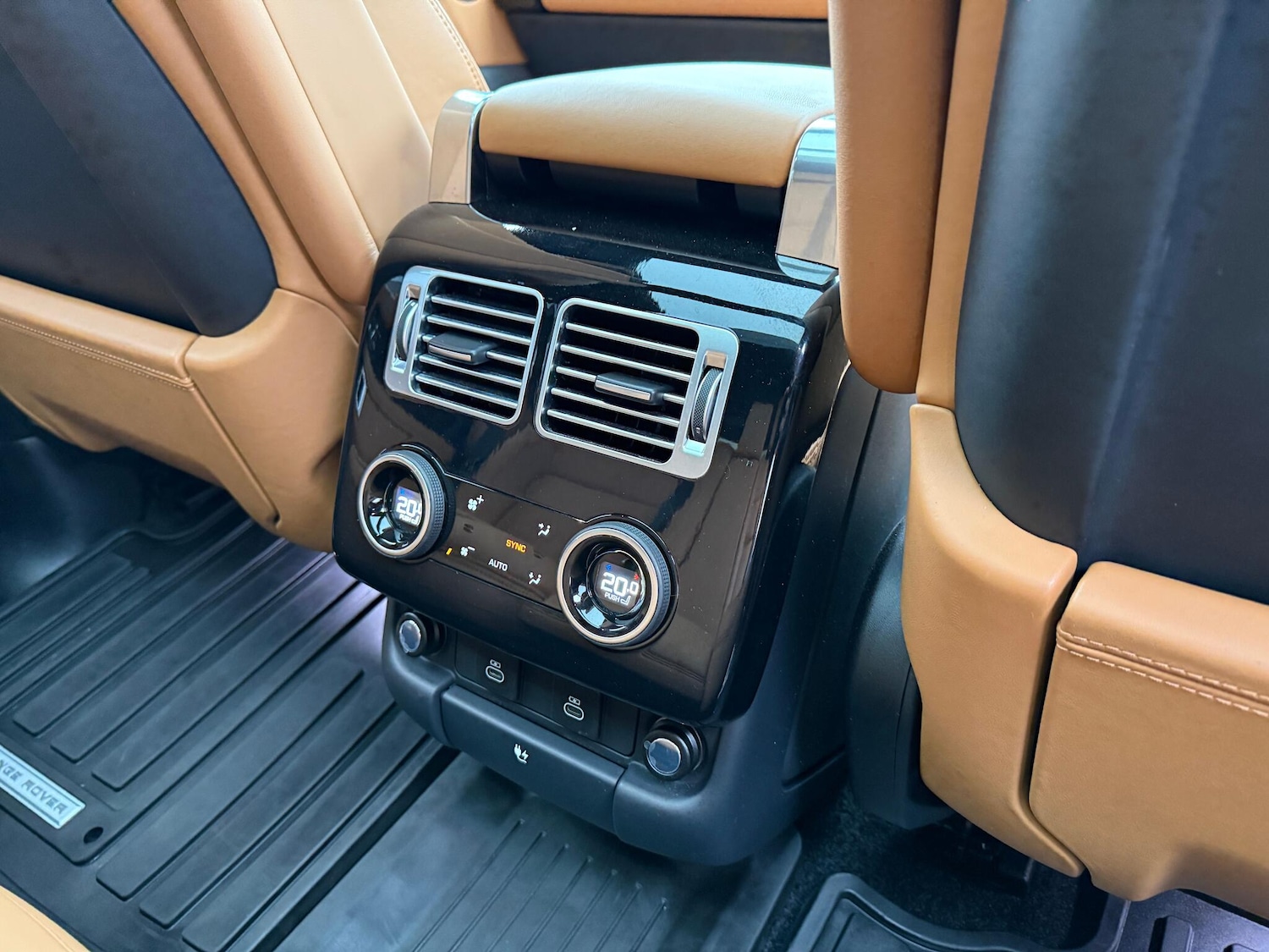 Used Land Rover Range Rover 2021 for sale - 76976676: Photo 34