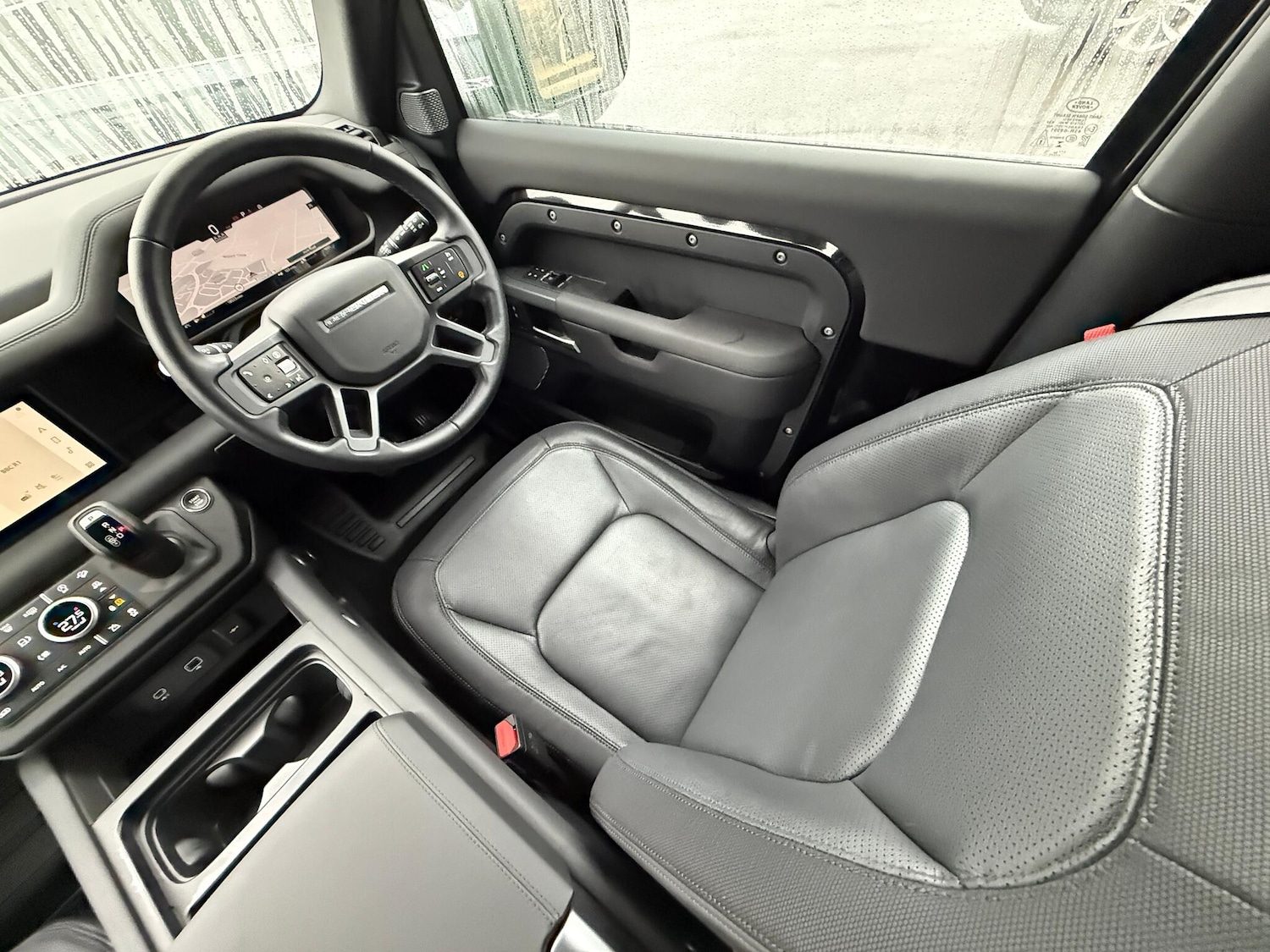 Used Land Rover Defender 2024 for sale - 77143282: Photo 13