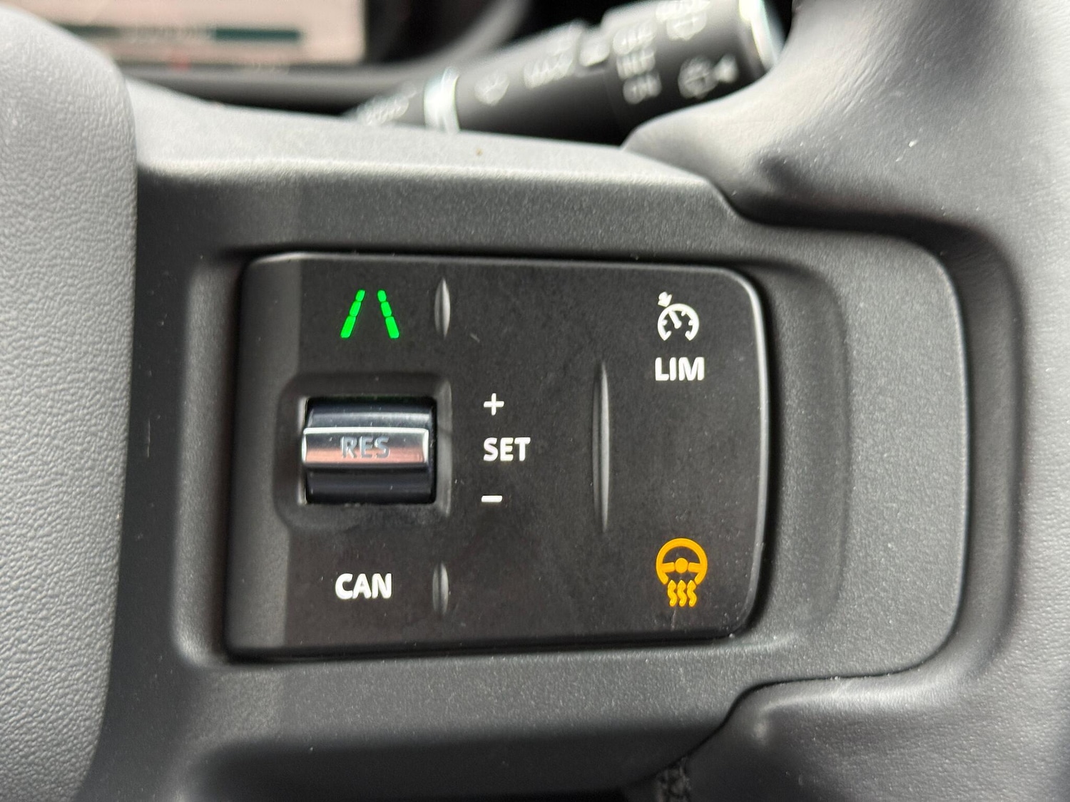 Used Land Rover Defender 2024 for sale - 77143282: Photo 26