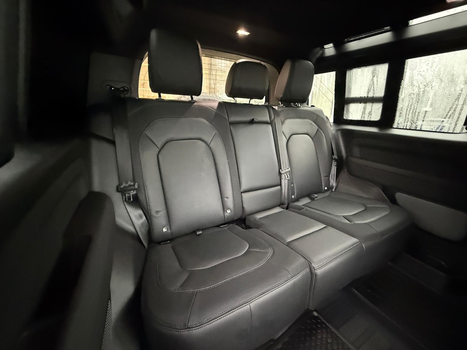 Used Land Rover Defender 2024 for sale - 77143282: Photo 33