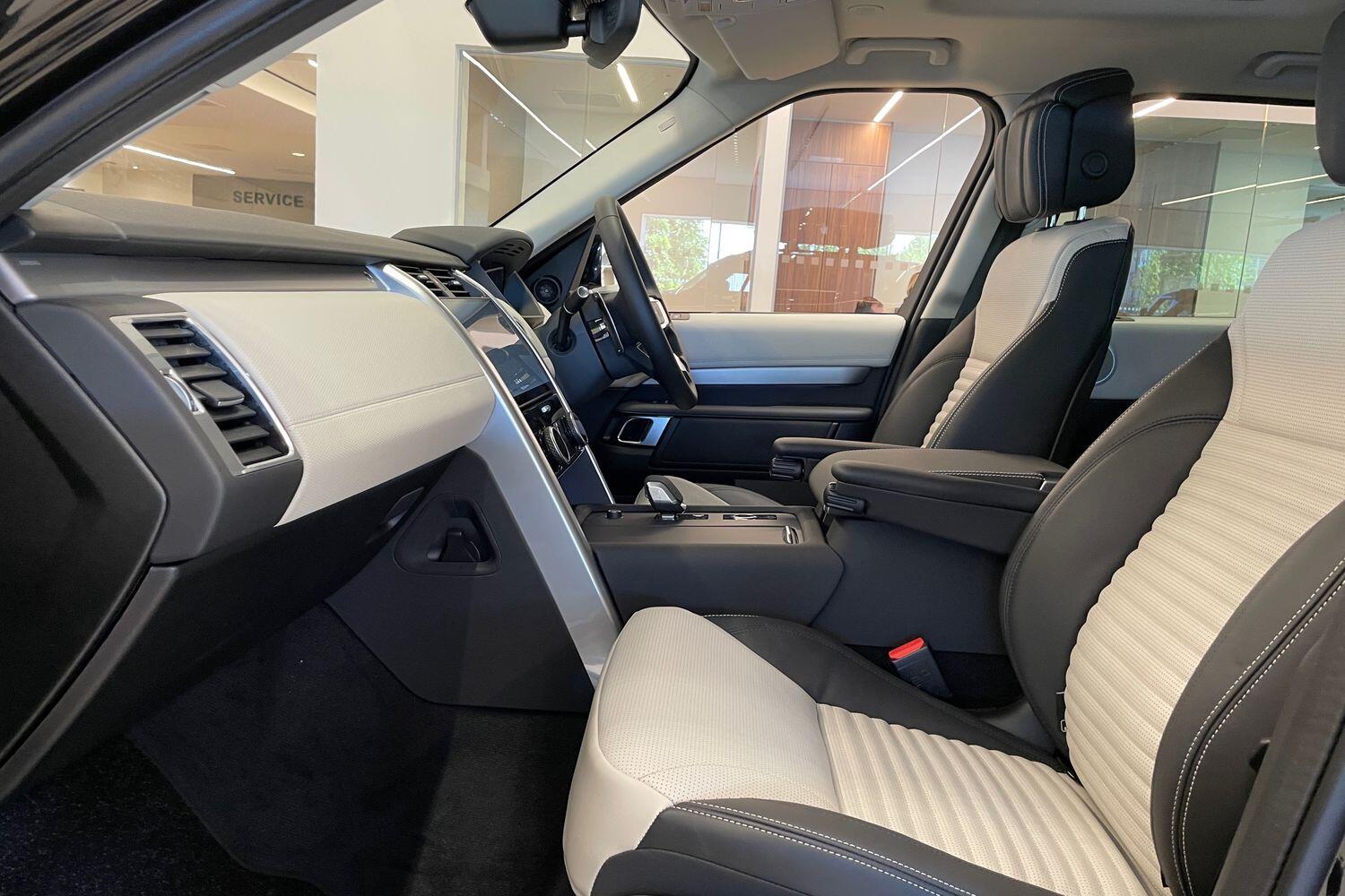 Used Land Rover Discovery 2025 for sale - 76432443: Photo 10