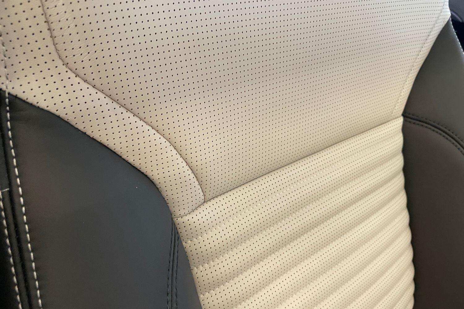 Used Land Rover Discovery 2025 for sale - 76432443: Photo 40