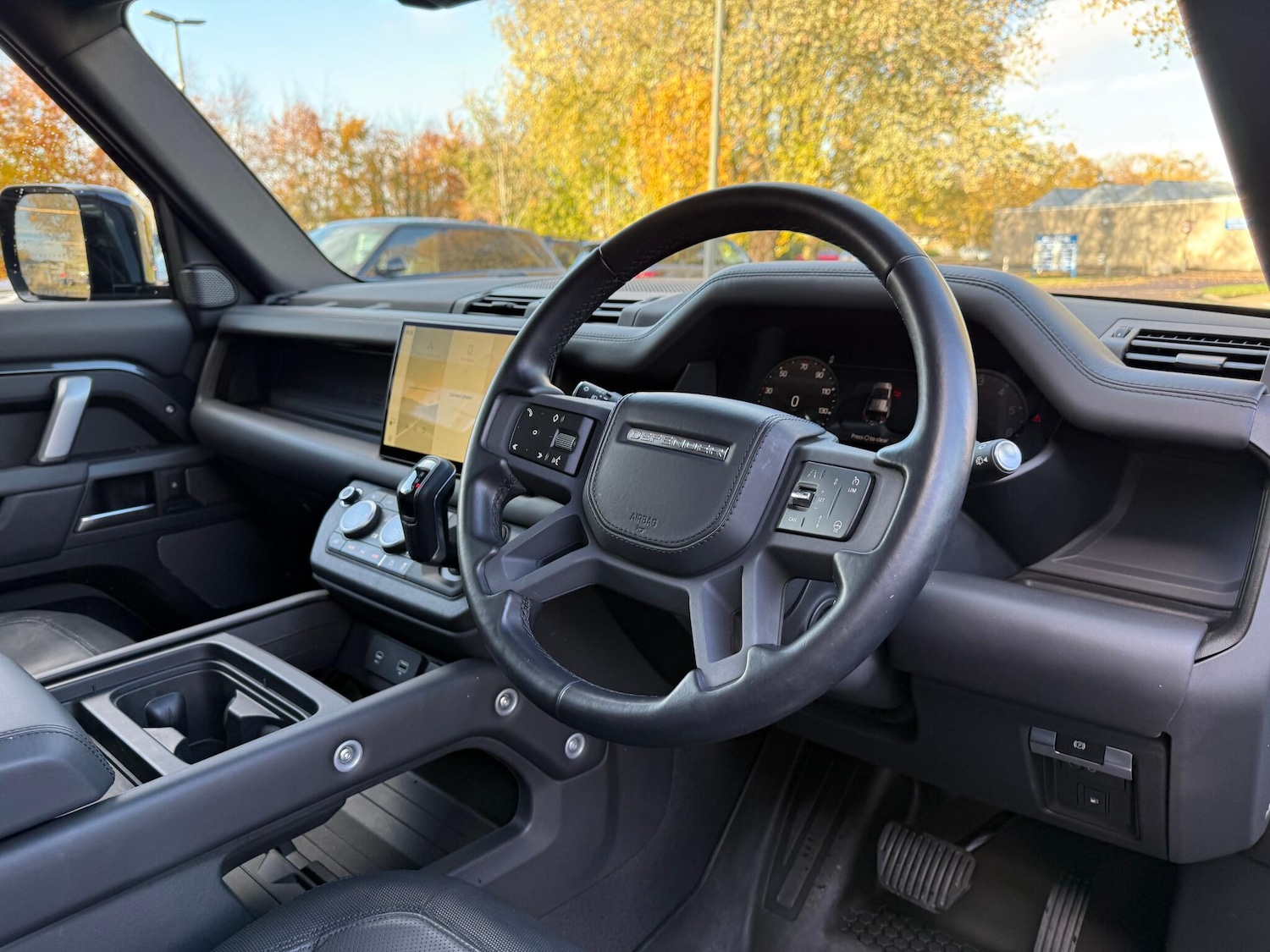 Used Land Rover Defender 110 2023 for sale - 76472367: Photo 30