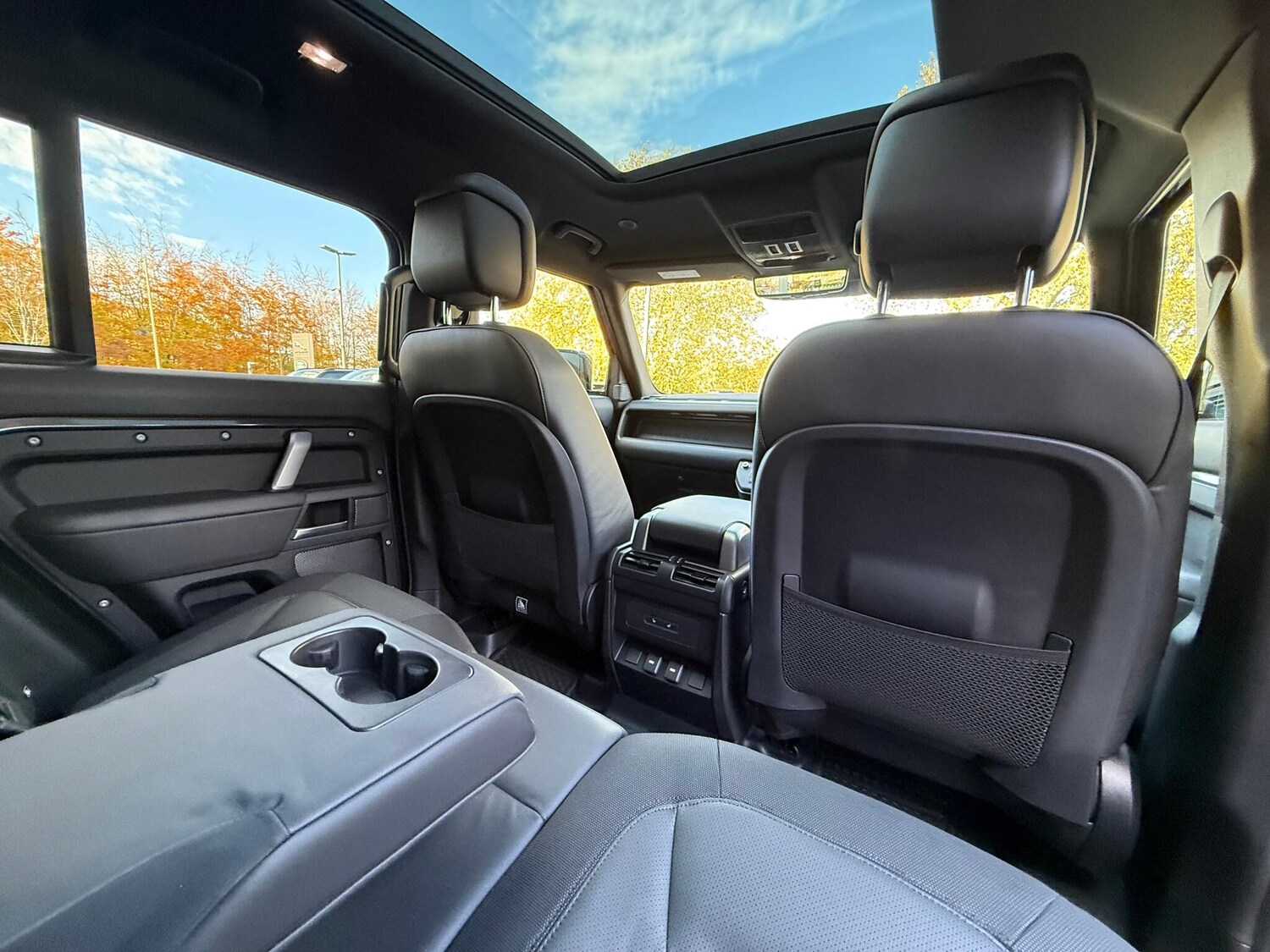 Used Land Rover Defender 110 2023 for sale - 76472367: Photo 42