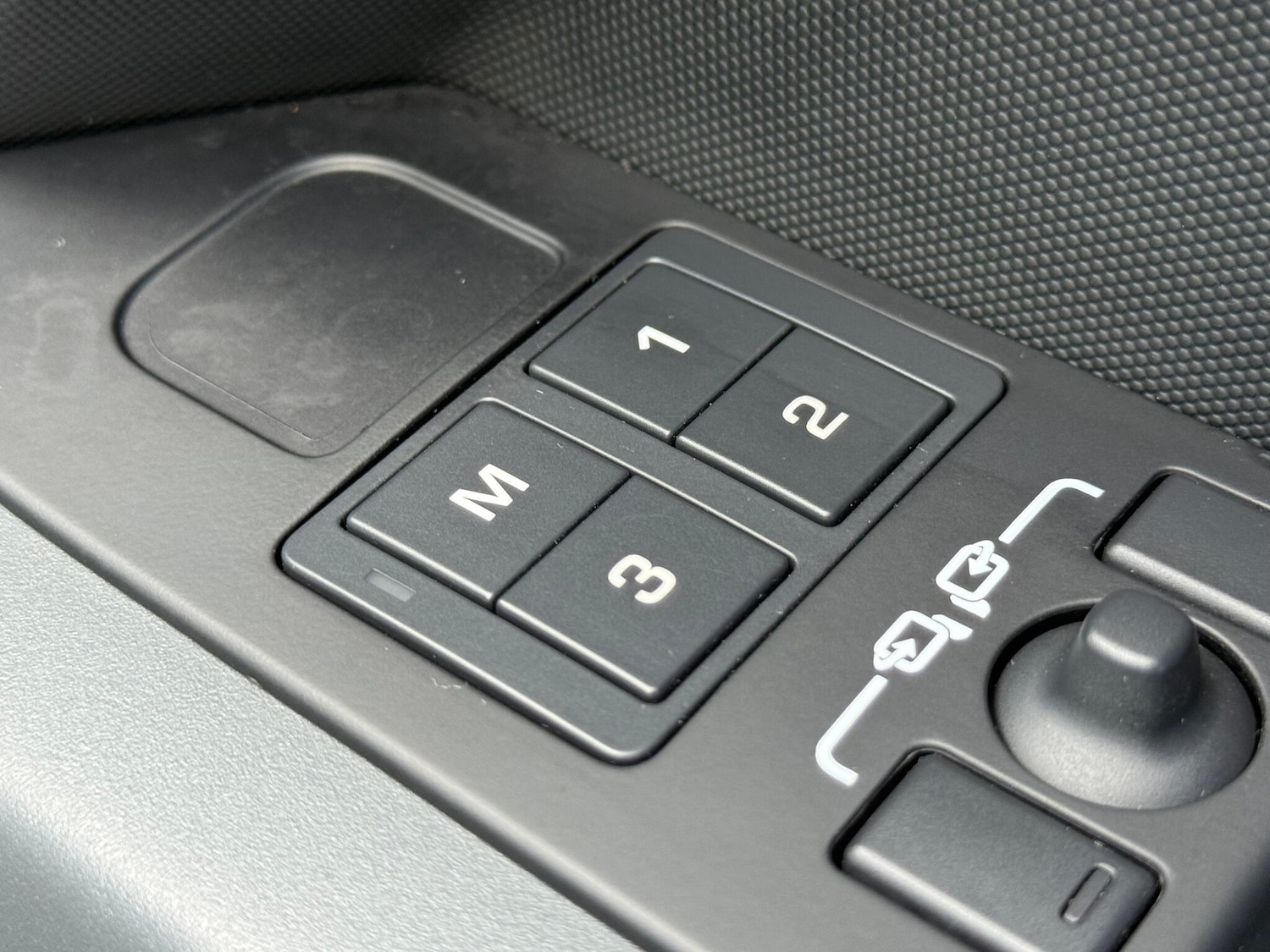 Used Land Rover Defender 110 2023 for sale - 76472367: Photo 49