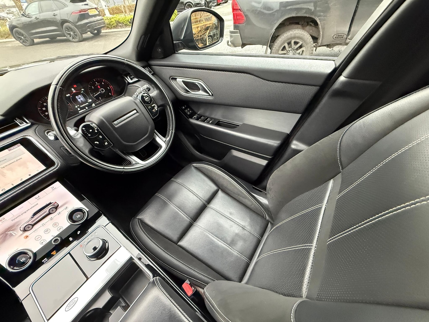 Used Land Rover Range Rover Velar 2018 for sale - 76832724: Photo 13