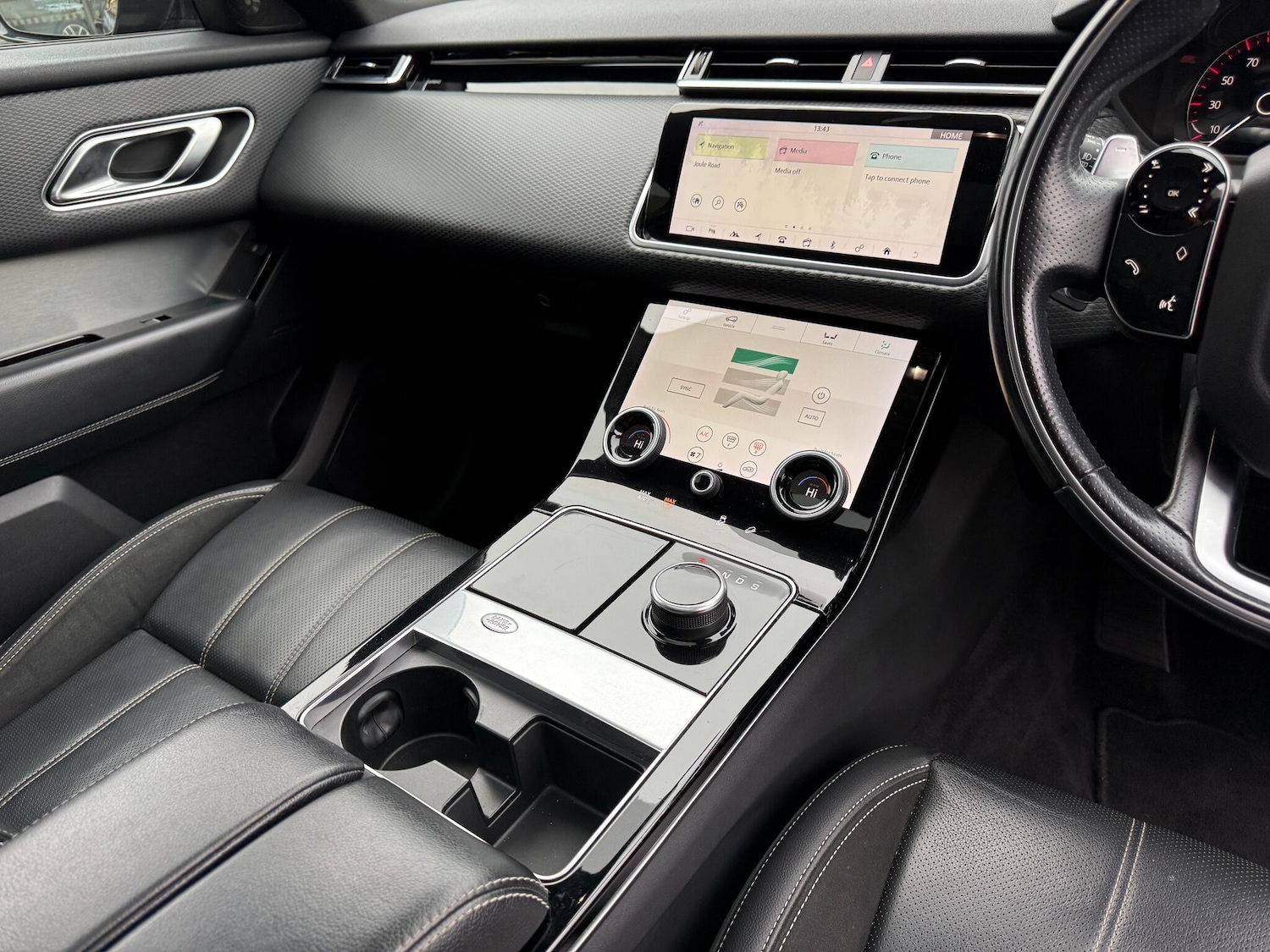 Used Land Rover Range Rover Velar 2018 for sale - 76832724: Photo 18