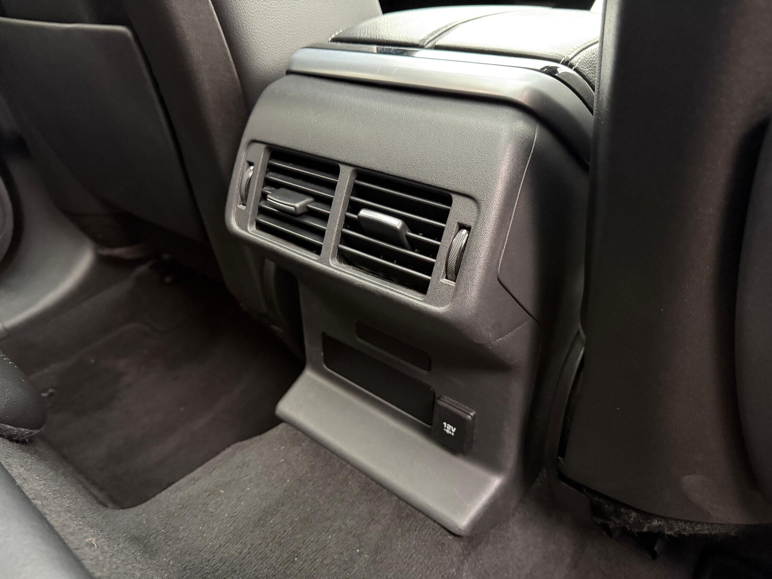 Used Land Rover Range Rover Velar 2018 for sale - 76832724: Photo 34