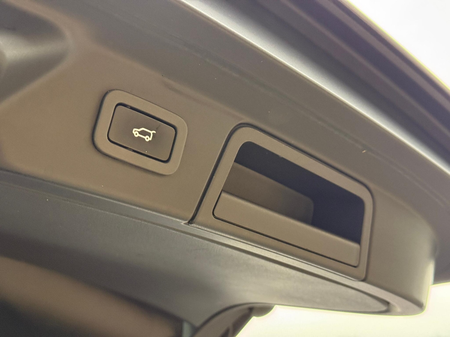 Used Land Rover Range Rover Velar 2018 for sale - 76832724: Photo 41