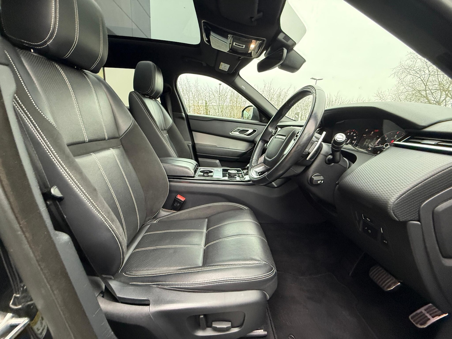 Used Land Rover Range Rover Velar 2018 for sale - 76832724: Photo 9