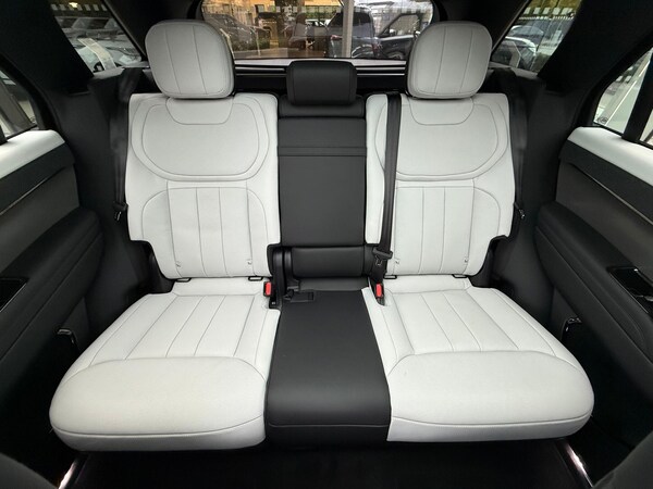 Used Land Rover Range Rover Sport 2025 for sale - 76226945: Photo 11
