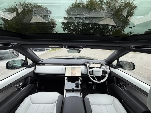 Used Land Rover Range Rover Sport 2025 for sale - 76226945: Photo 3