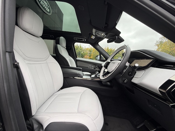 Used Land Rover Range Rover Sport 2025 for sale - 76226945: Photo 9