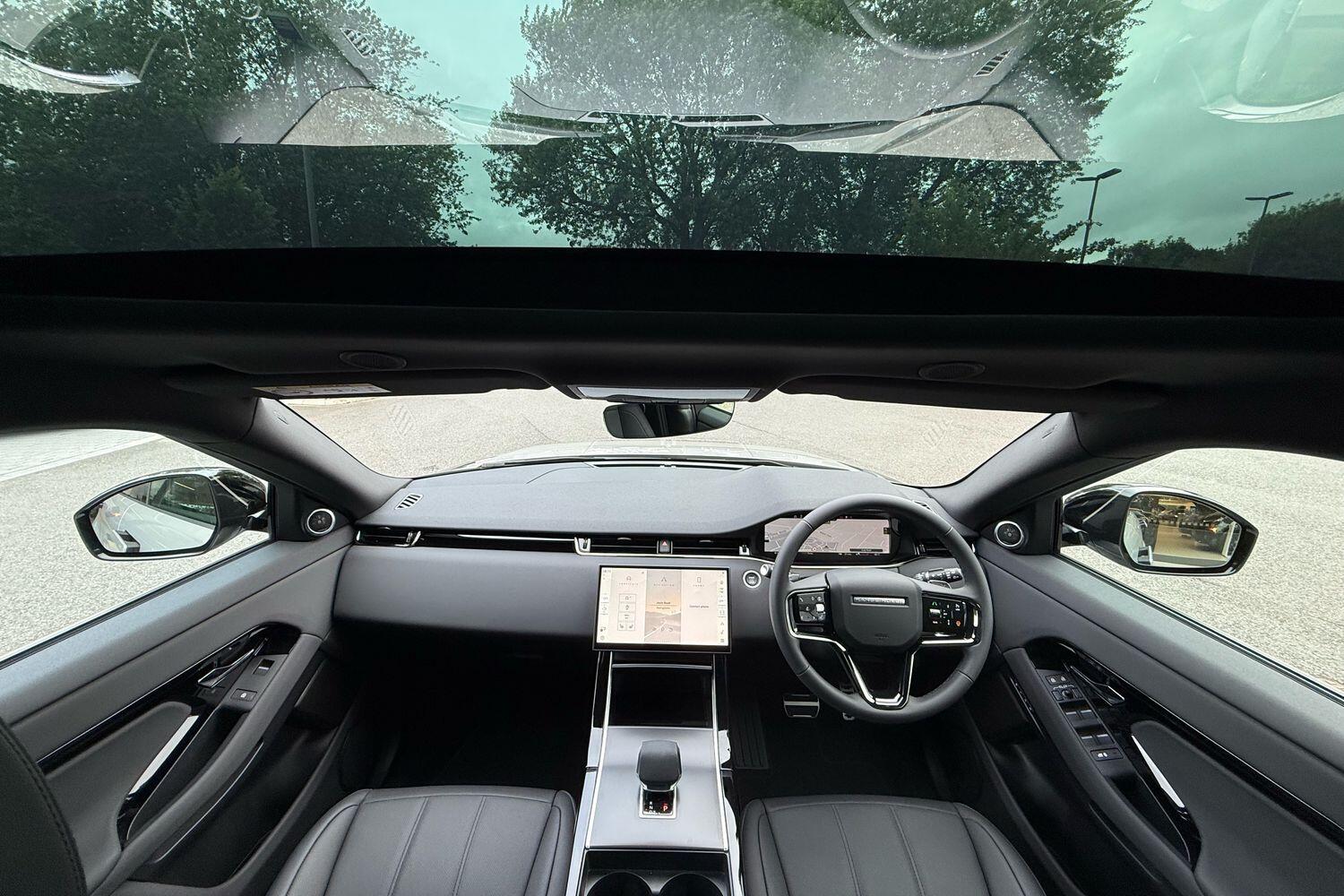 Used Land Rover Range Rover Evoque 2025 for sale - 76765745: Photo 3