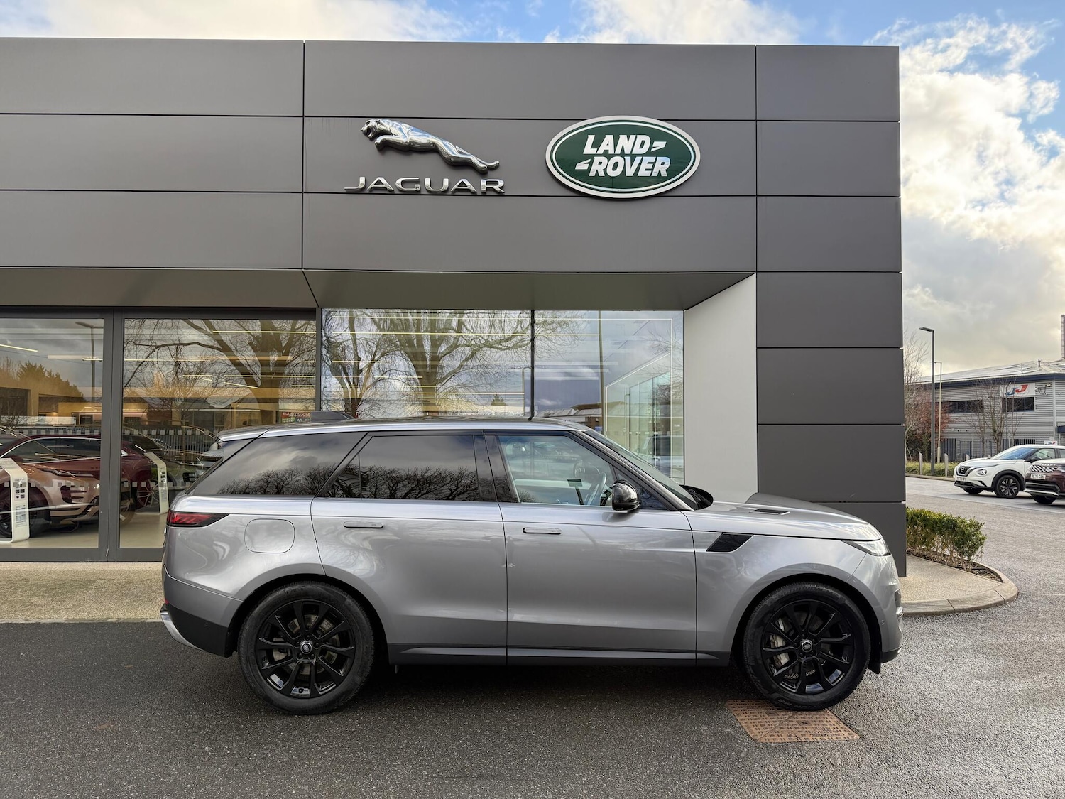 Used Land Rover Range Rover Sport for sale - 77359007: Photo 2