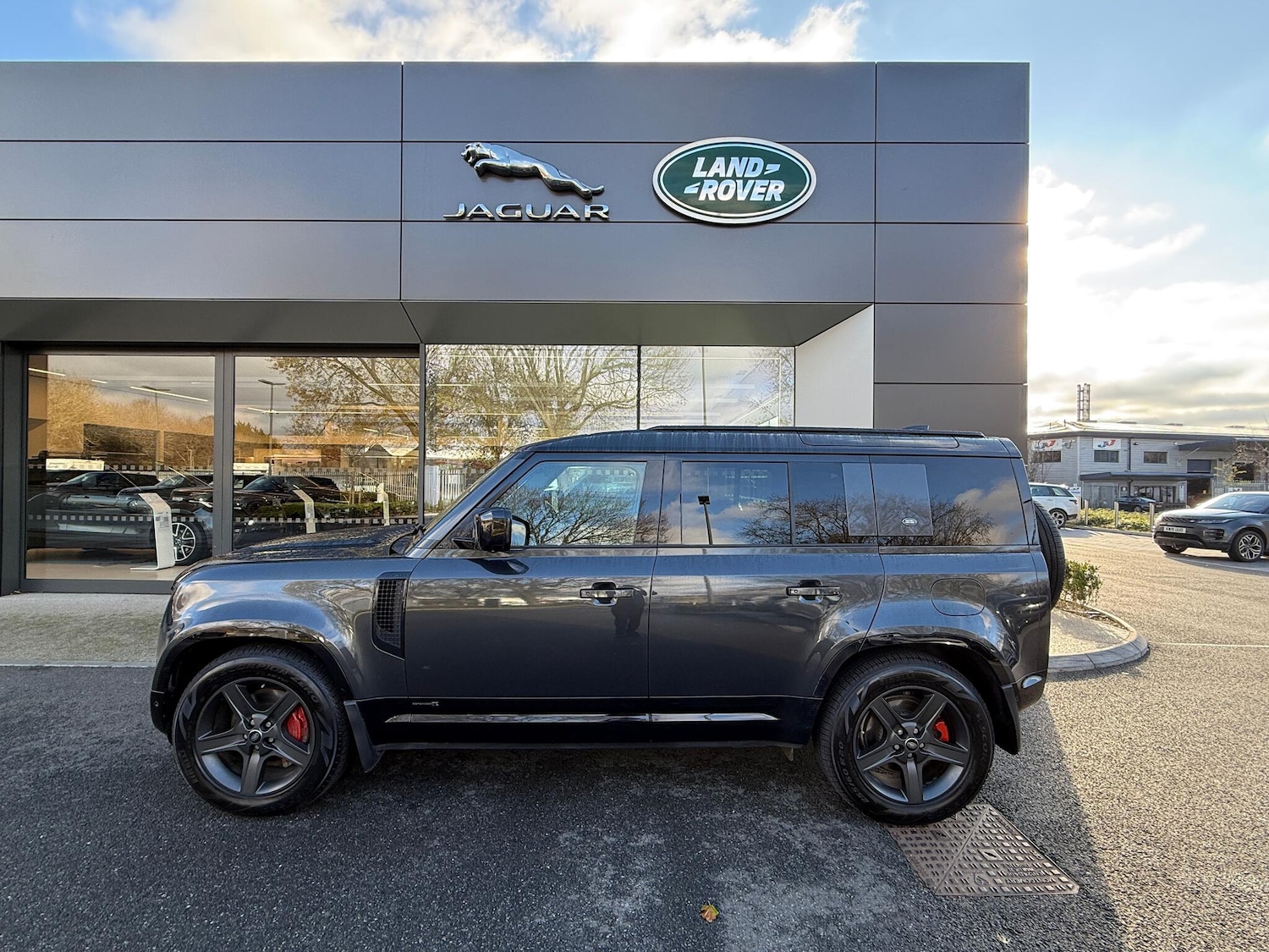 Used Land Rover Defender 110 2023 for sale - 76423404: Photo 28