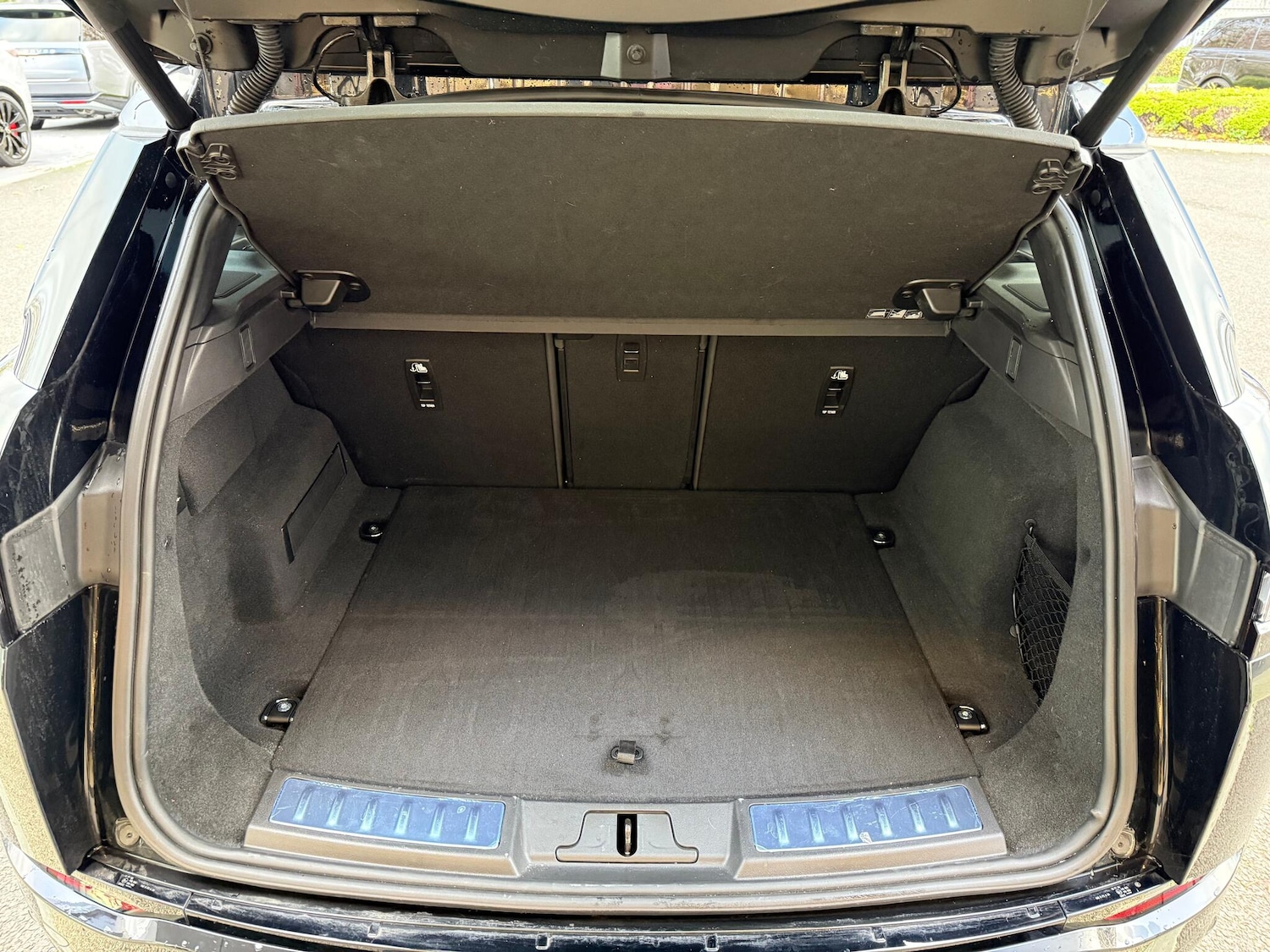 Used Land Rover Range Rover Evoque 2025 for sale - 76226333: Photo 10