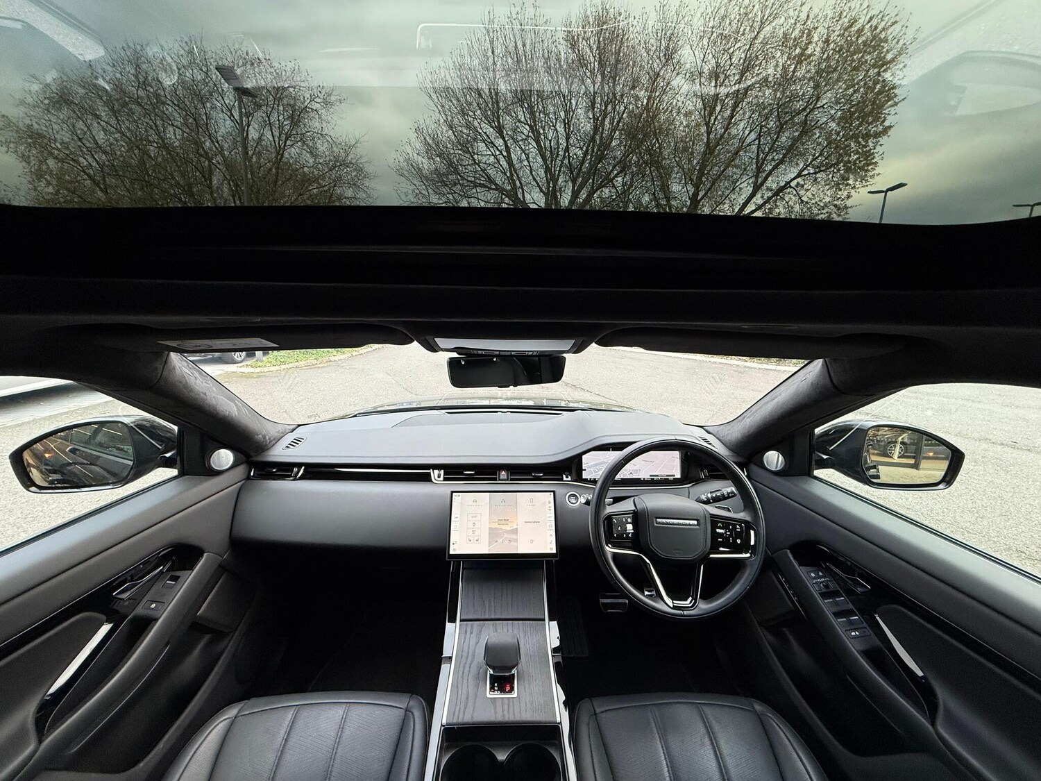 Used Land Rover Range Rover Evoque 2025 for sale - 76226333: Photo 9