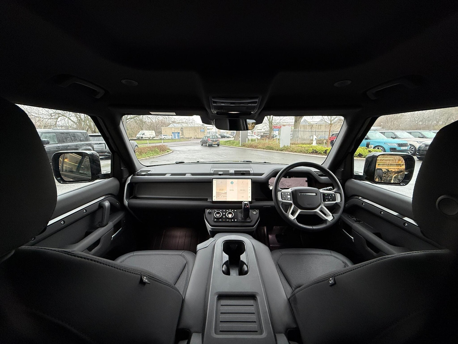 Used Land Rover Defender 2025 for sale - 77202464: Photo 3