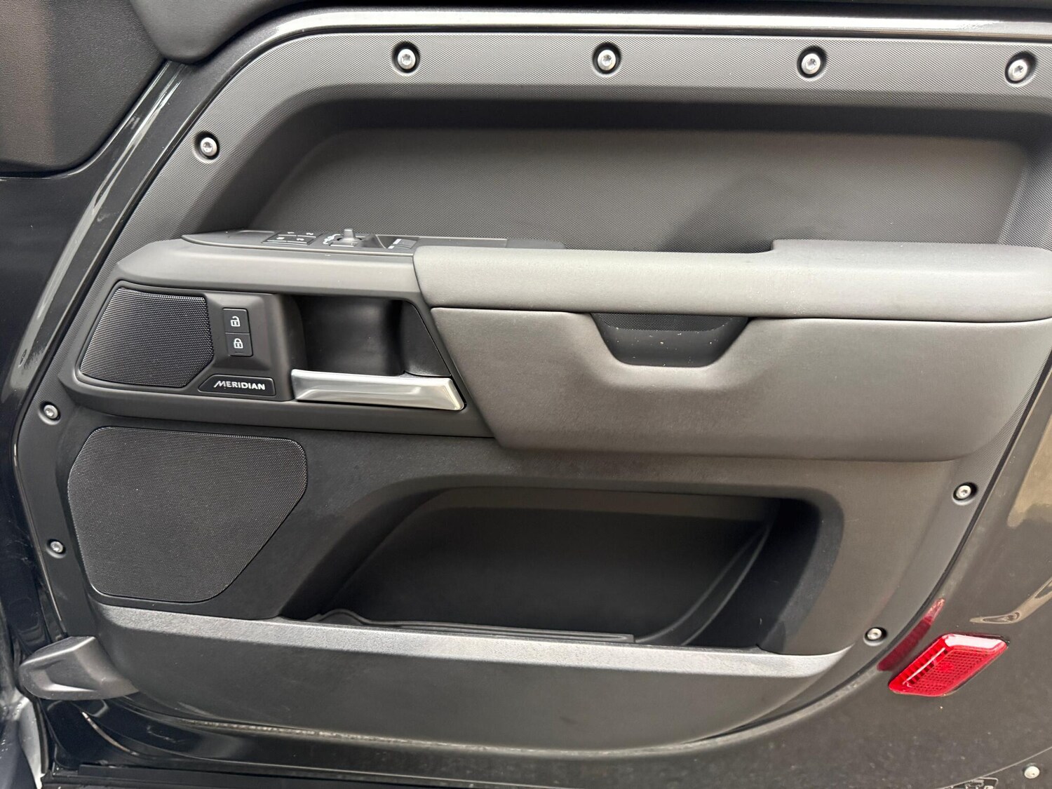 Used Land Rover Defender 2025 for sale - 77202464: Photo 38