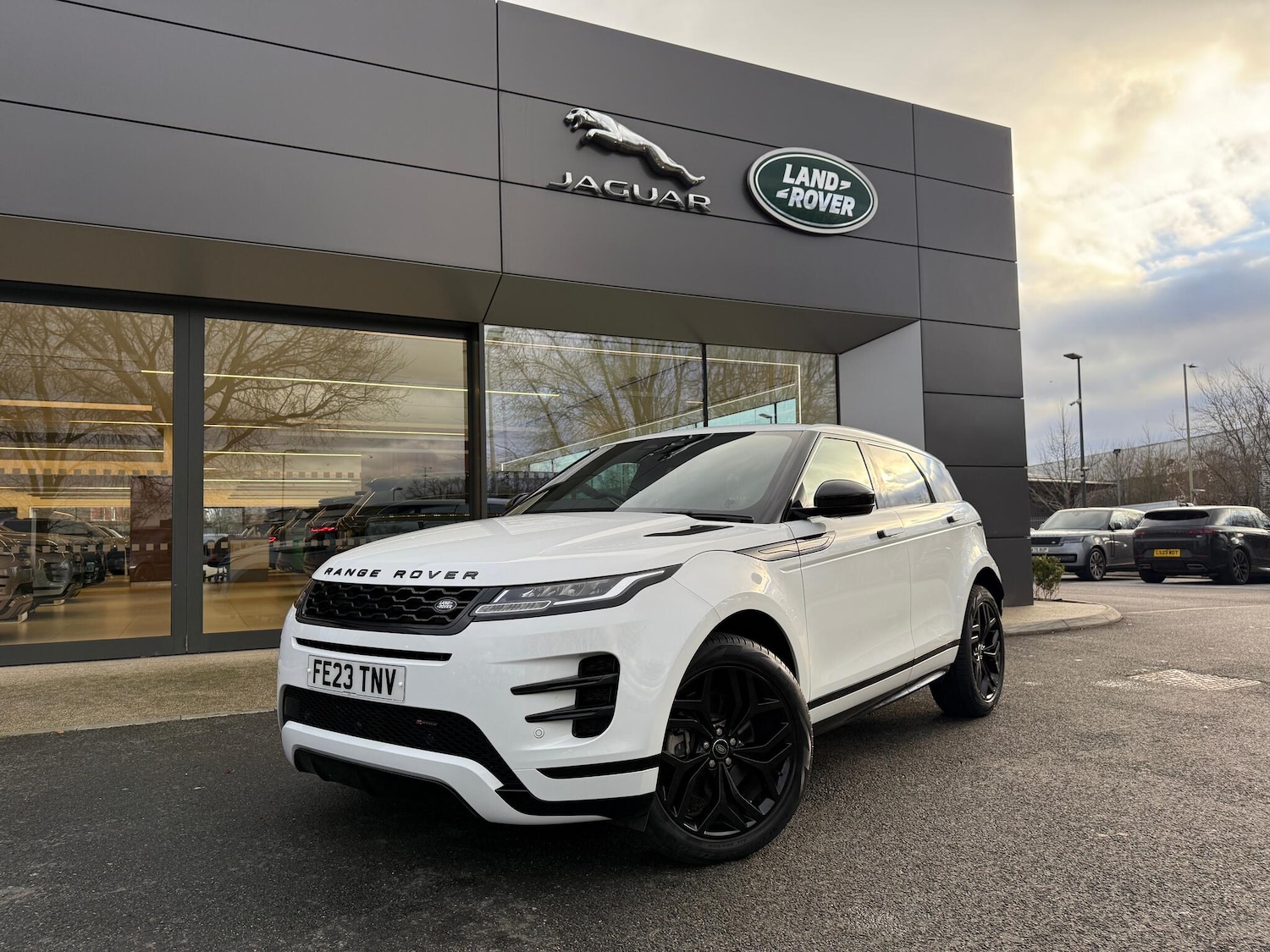 Used Land Rover Range Rover Evoque 2023 for sale - 77377152: Photo 1
