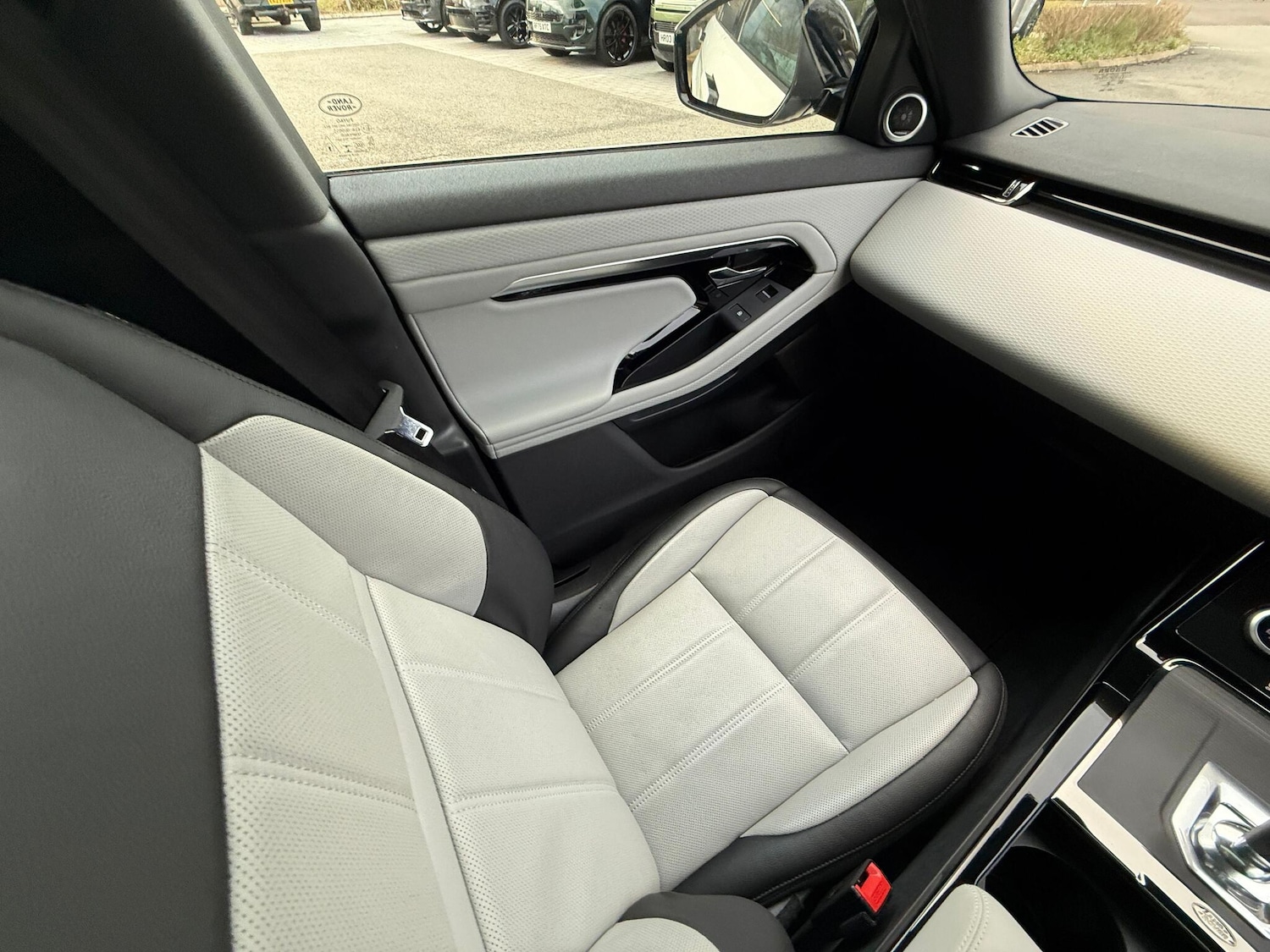 Used Land Rover Range Rover Evoque 2023 for sale - 77377152: Photo 12