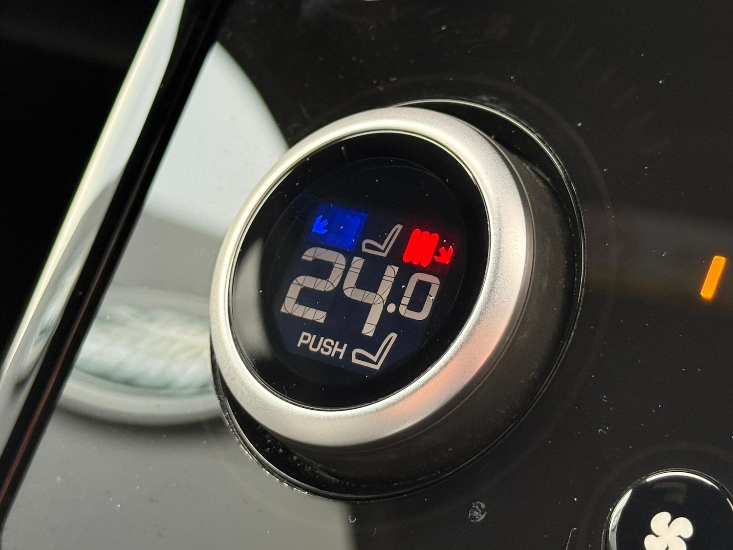 Used Land Rover Range Rover Evoque 2023 for sale - 77377152: Photo 18