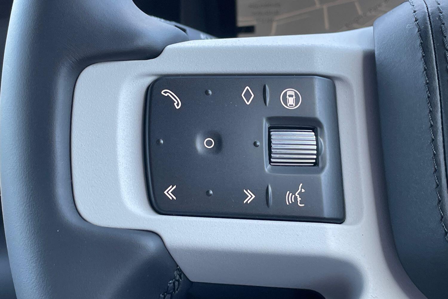Used Land Rover Defender 110 2025 for sale - 76024348: Photo 26