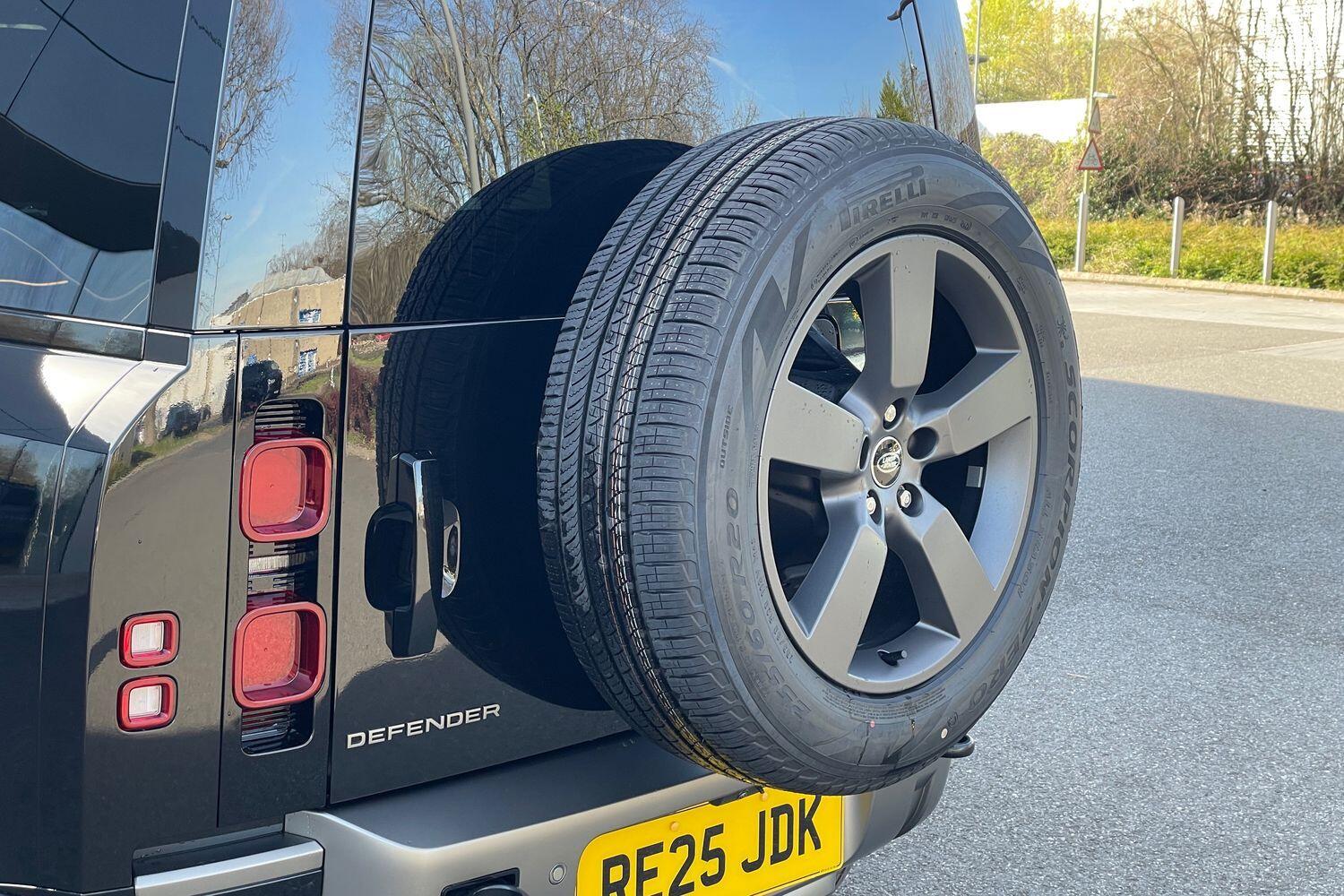 Used Land Rover Defender 110 2025 for sale - 76024348: Photo 49
