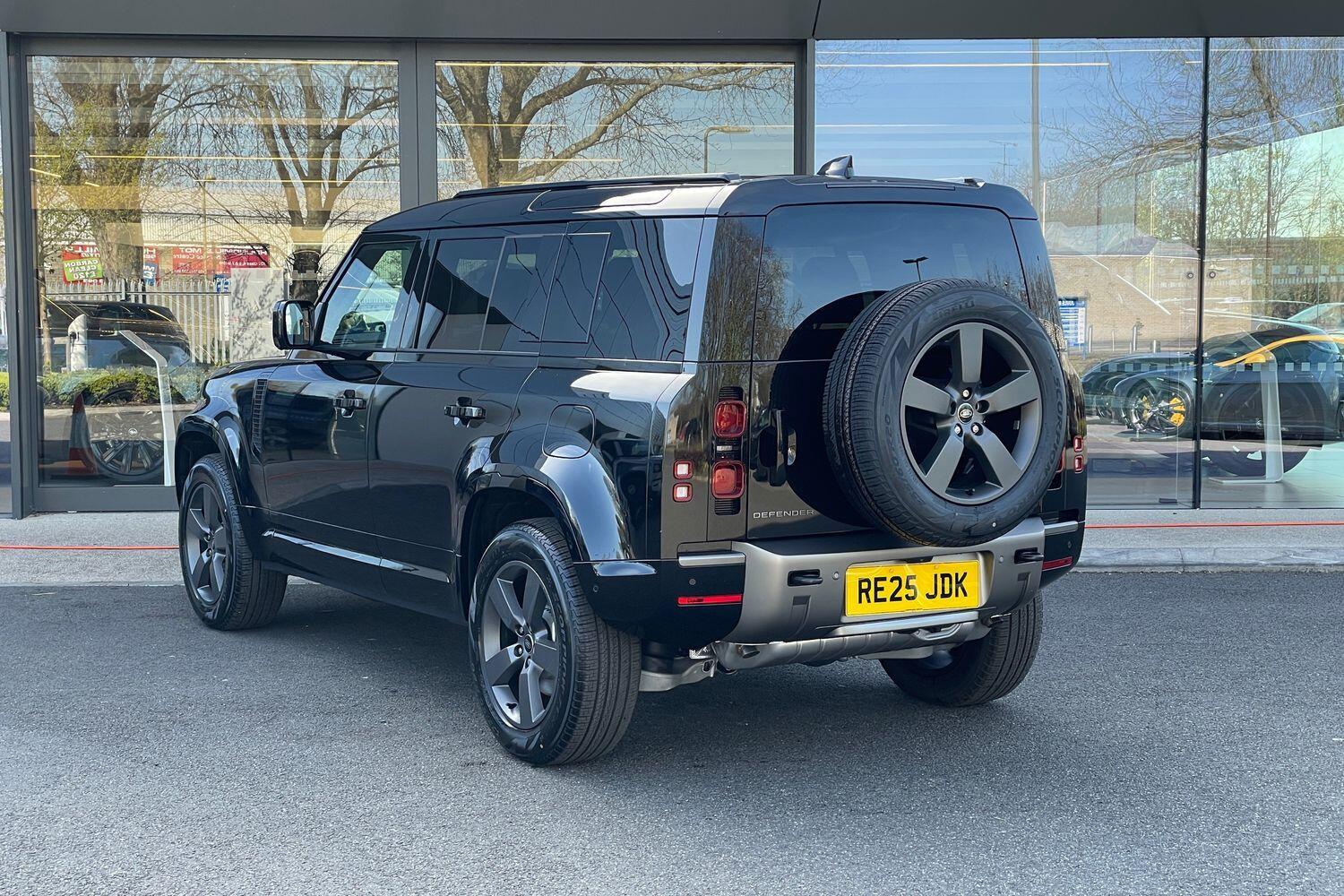 Used Land Rover Defender 110 2025 for sale - 76024348: Photo 64