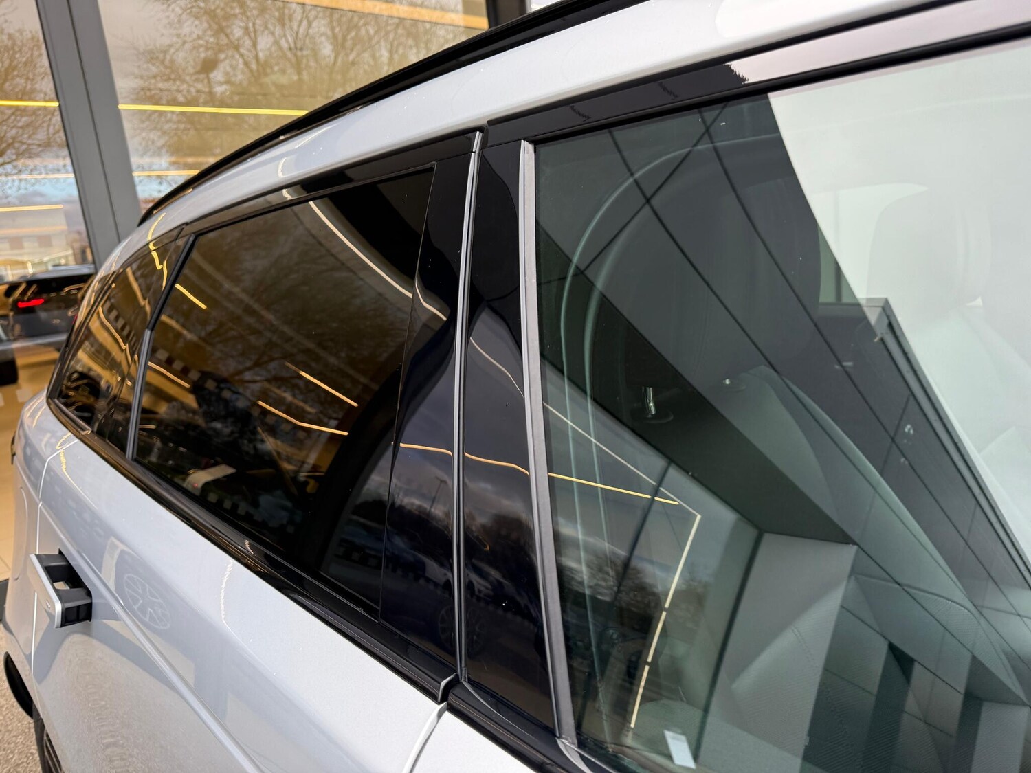 Used Land Rover Range Rover Velar 2023 for sale - 76619600: Photo 24