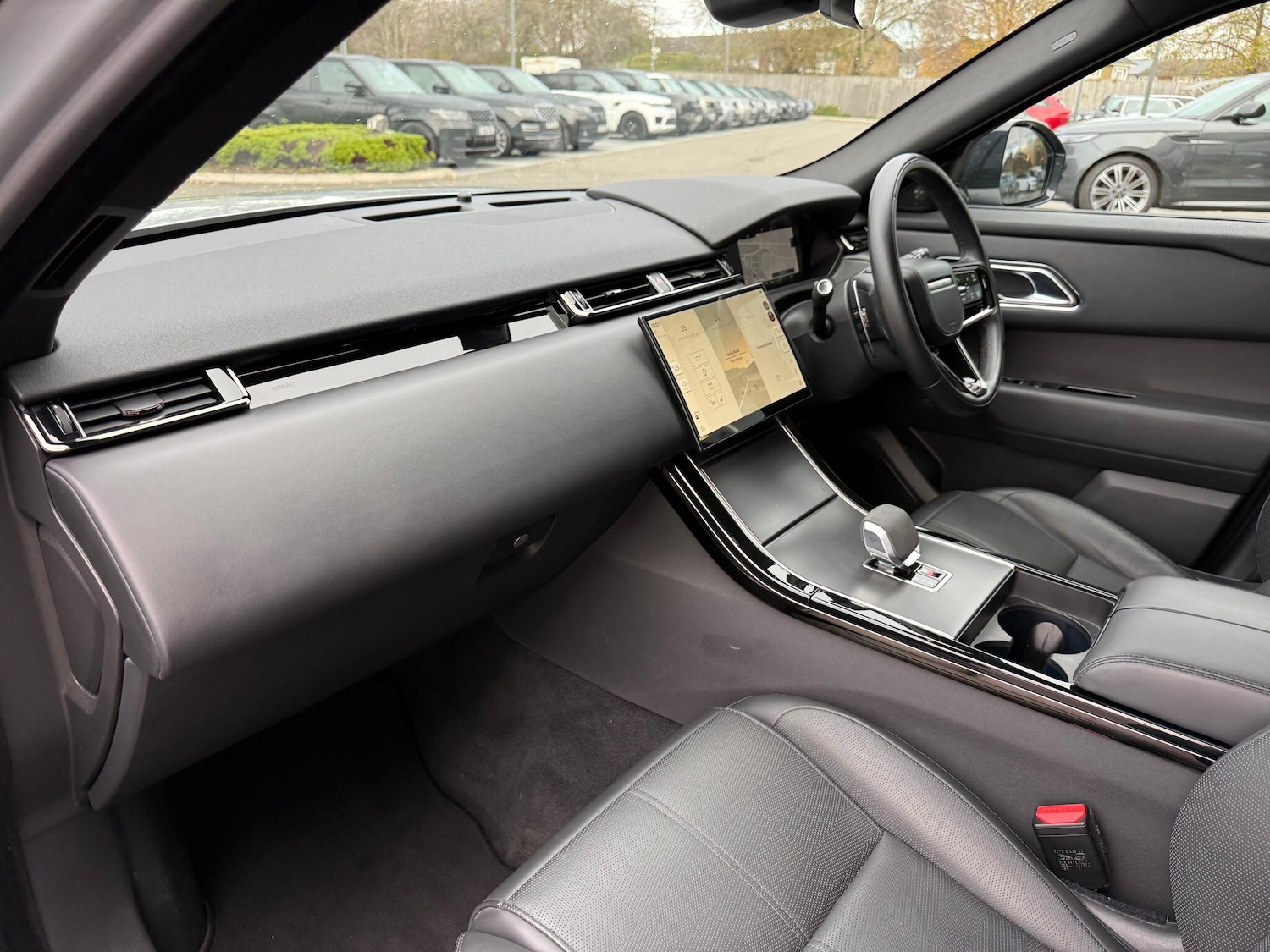 Used Land Rover Range Rover Velar 2023 for sale - 76619600: Photo 47