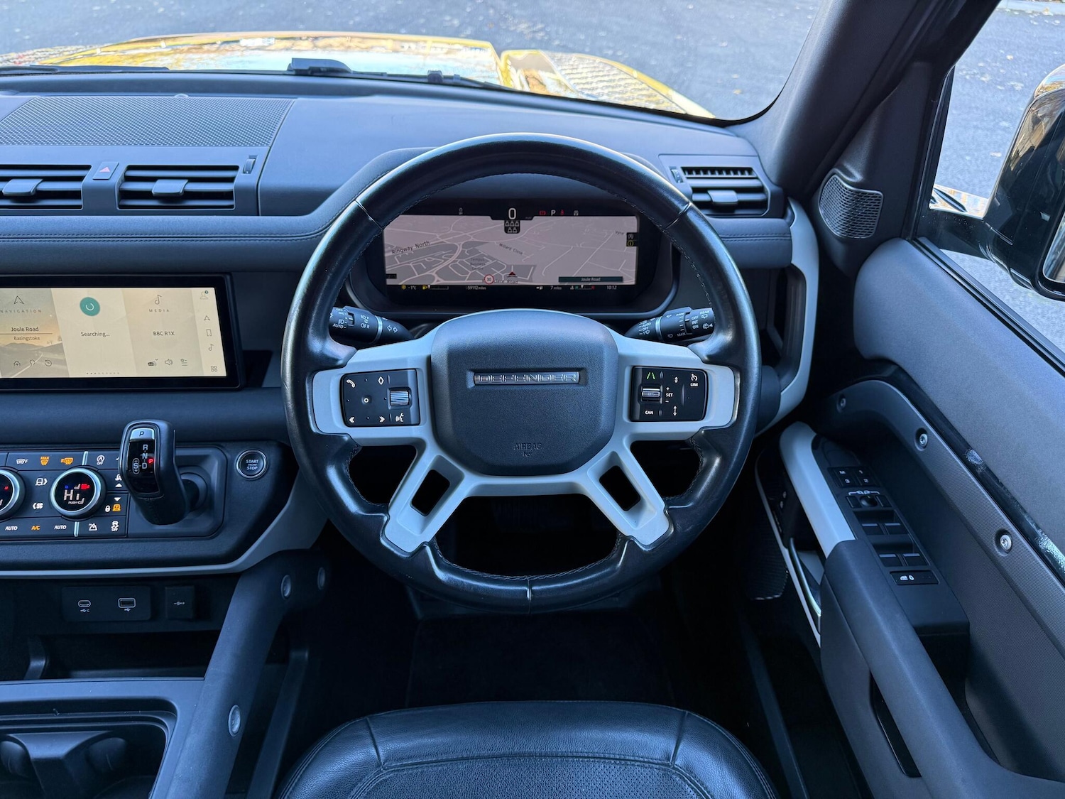 Used Land Rover Defender 2023 for sale - 76645762: Photo 14