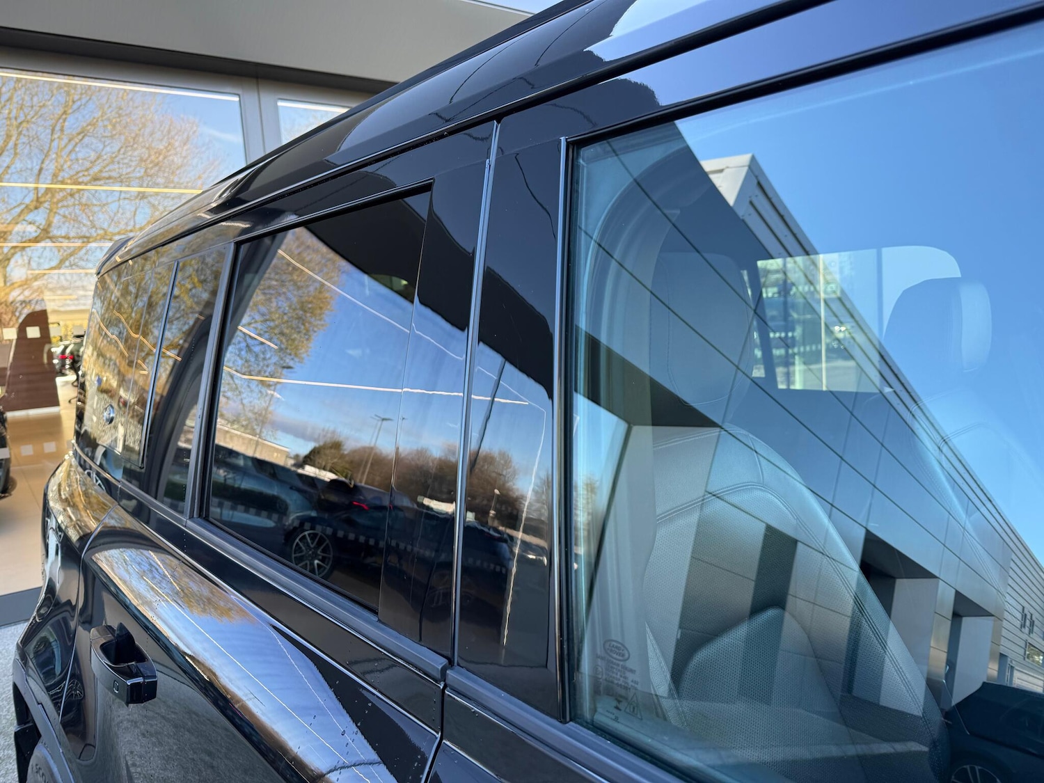 Used Land Rover Defender 2023 for sale - 76645762: Photo 24