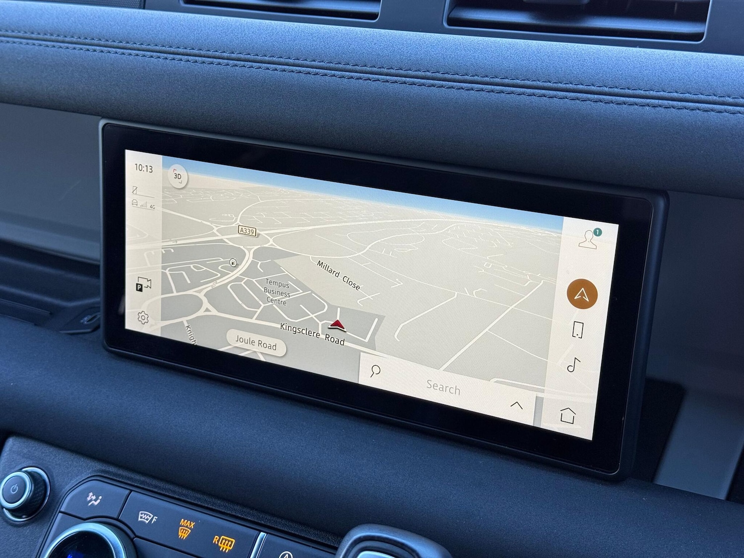 Used Land Rover Defender 2023 for sale - 76645762: Photo 29