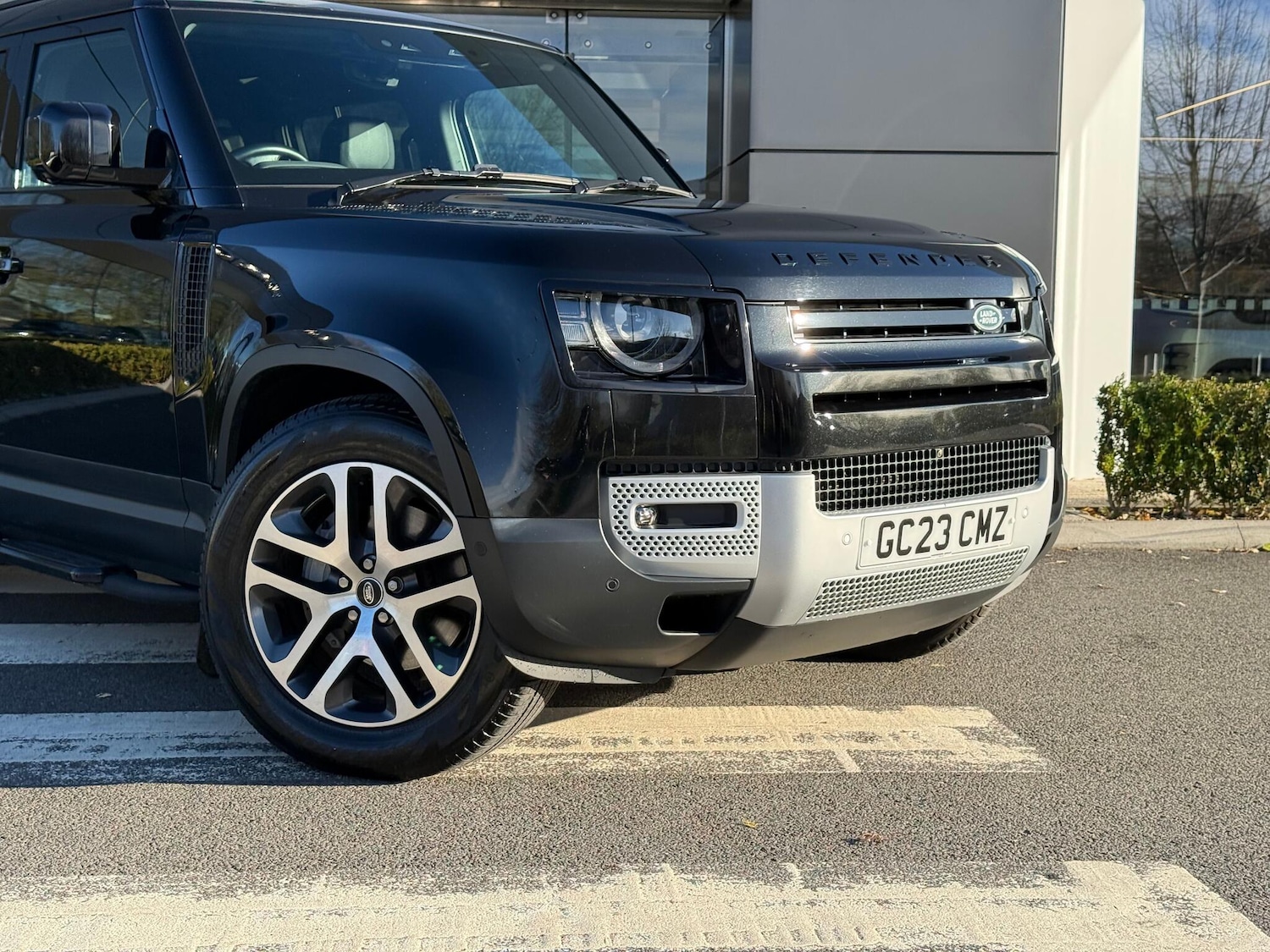 Used Land Rover Defender 2023 for sale - 76645762: Photo 30