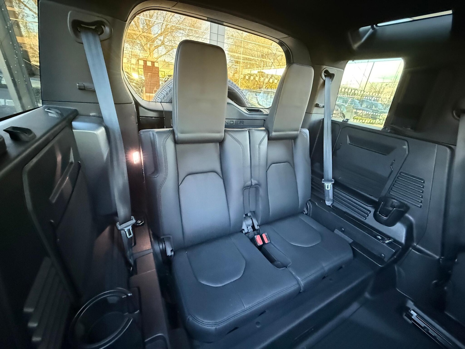 Used Land Rover Defender 2023 for sale - 76645762: Photo 34