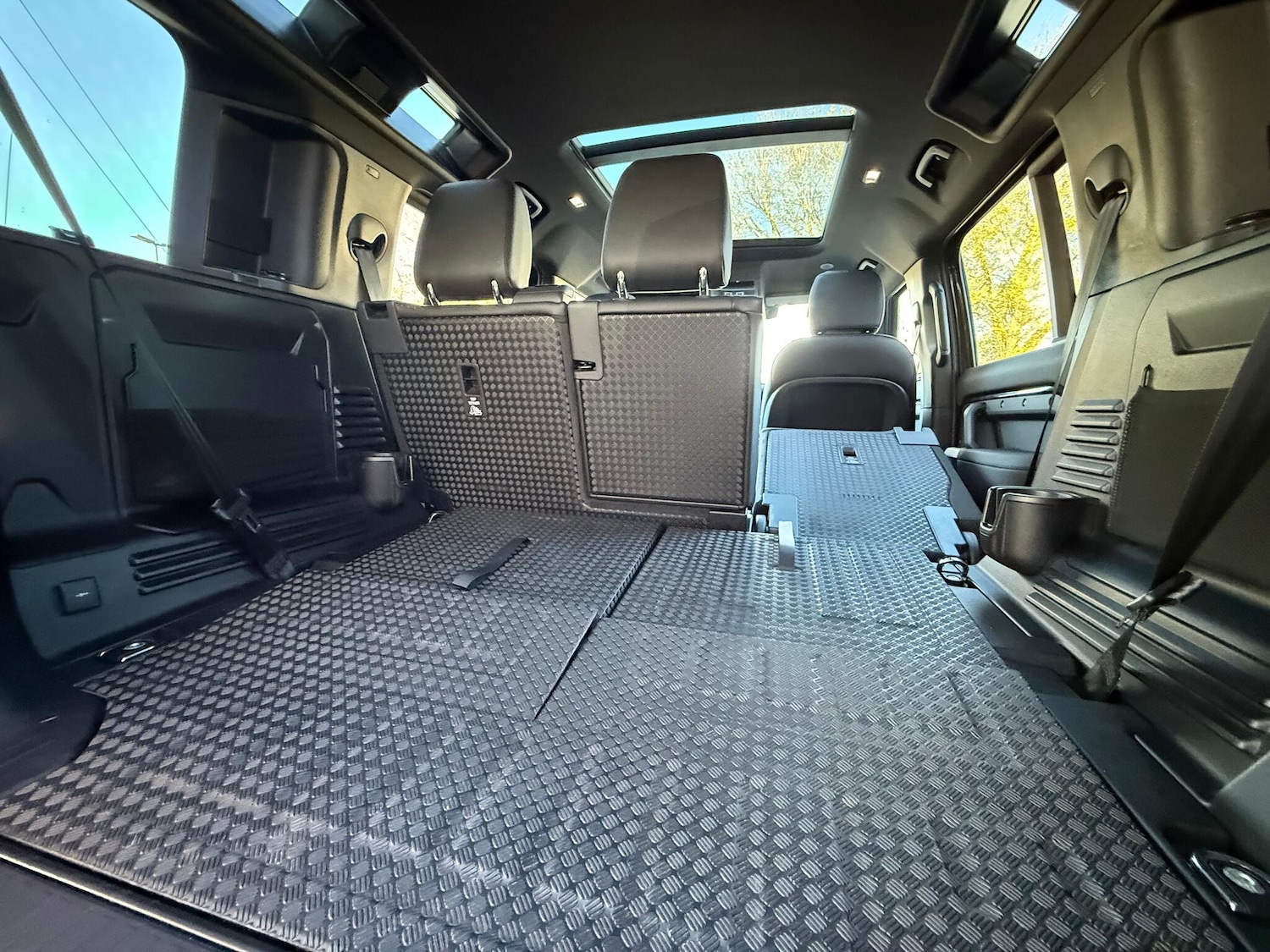 Used Land Rover Defender 2023 for sale - 76645762: Photo 44