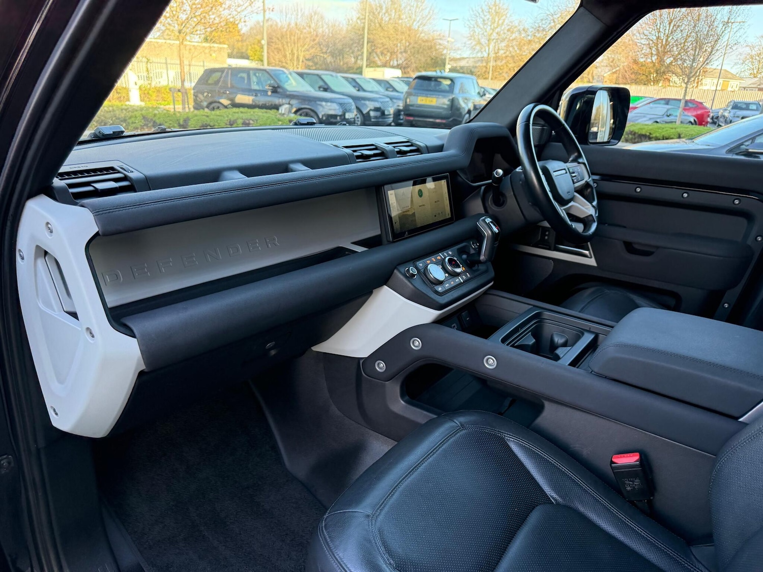 Used Land Rover Defender 2023 for sale - 76645762: Photo 48