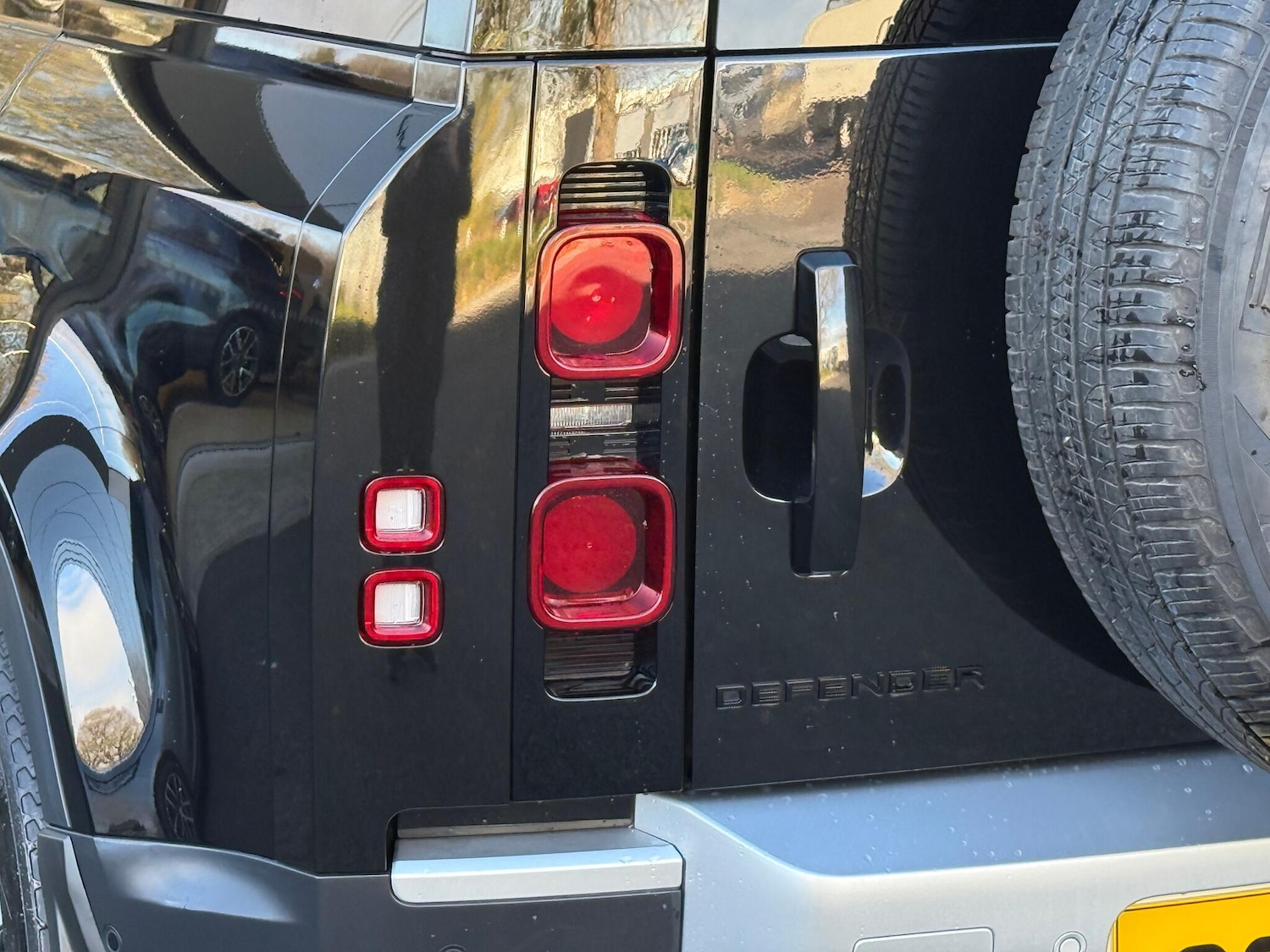 Used Land Rover Defender 2023 for sale - 76645762: Photo 55