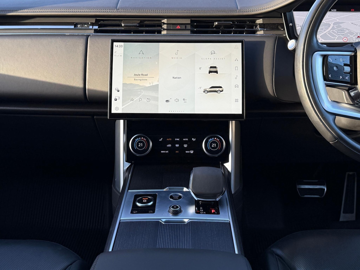 Used Land Rover Range Rover 2023 for sale - 77016178: Photo 15